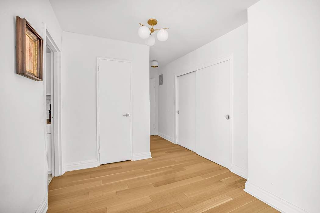 205 W End Avenue 2J