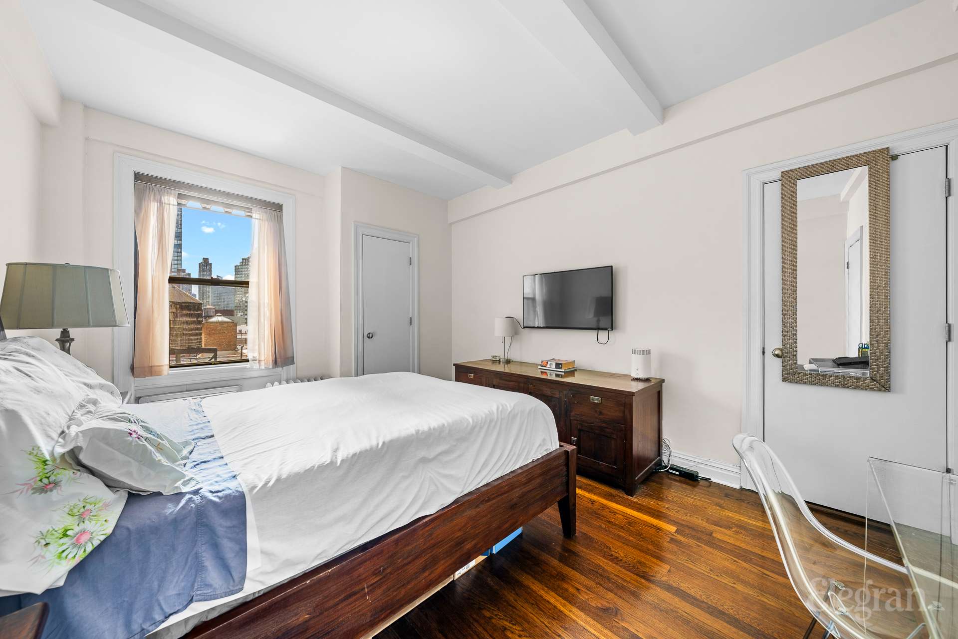 116 W 72nd Street 12C