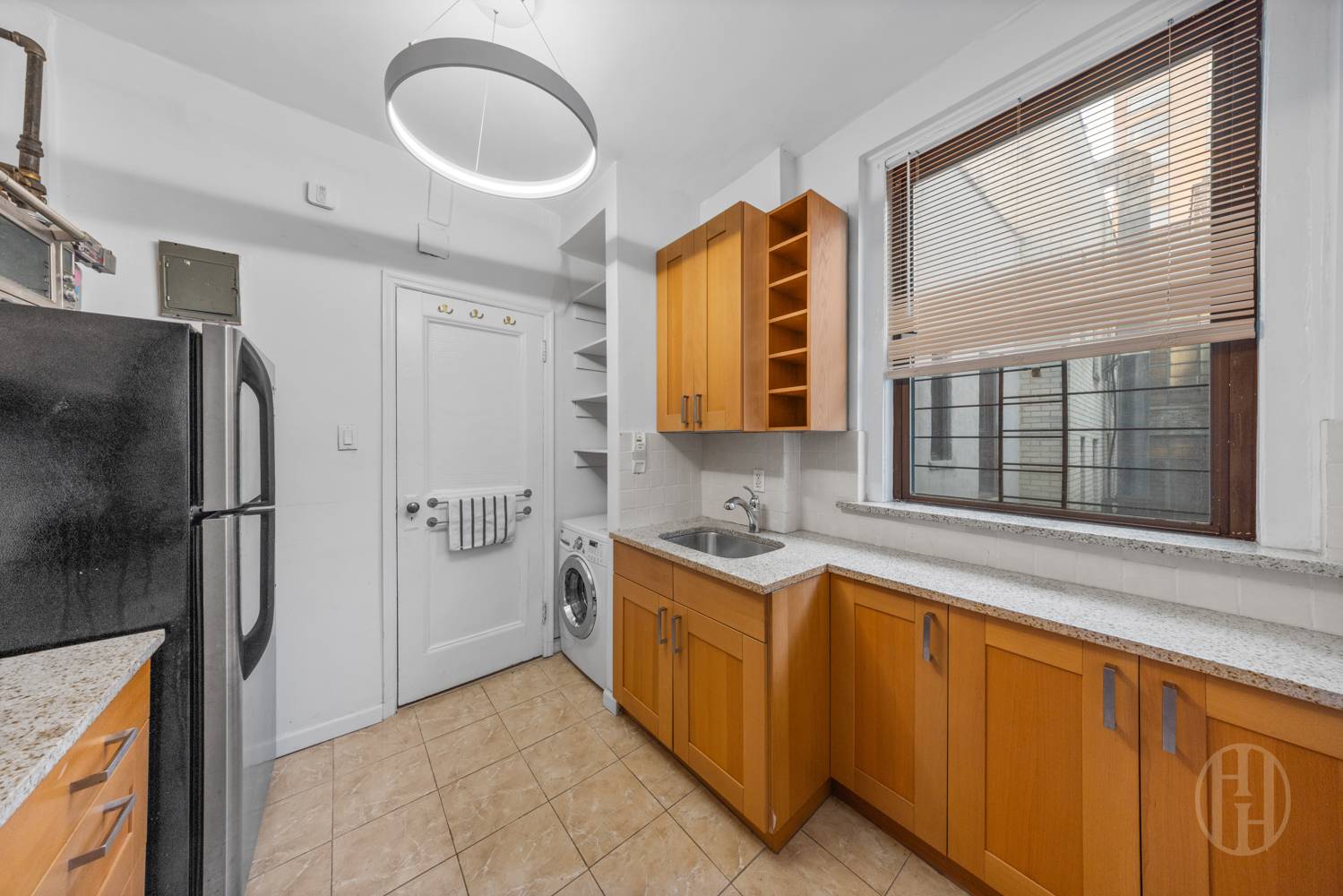 3115 Broadway 61