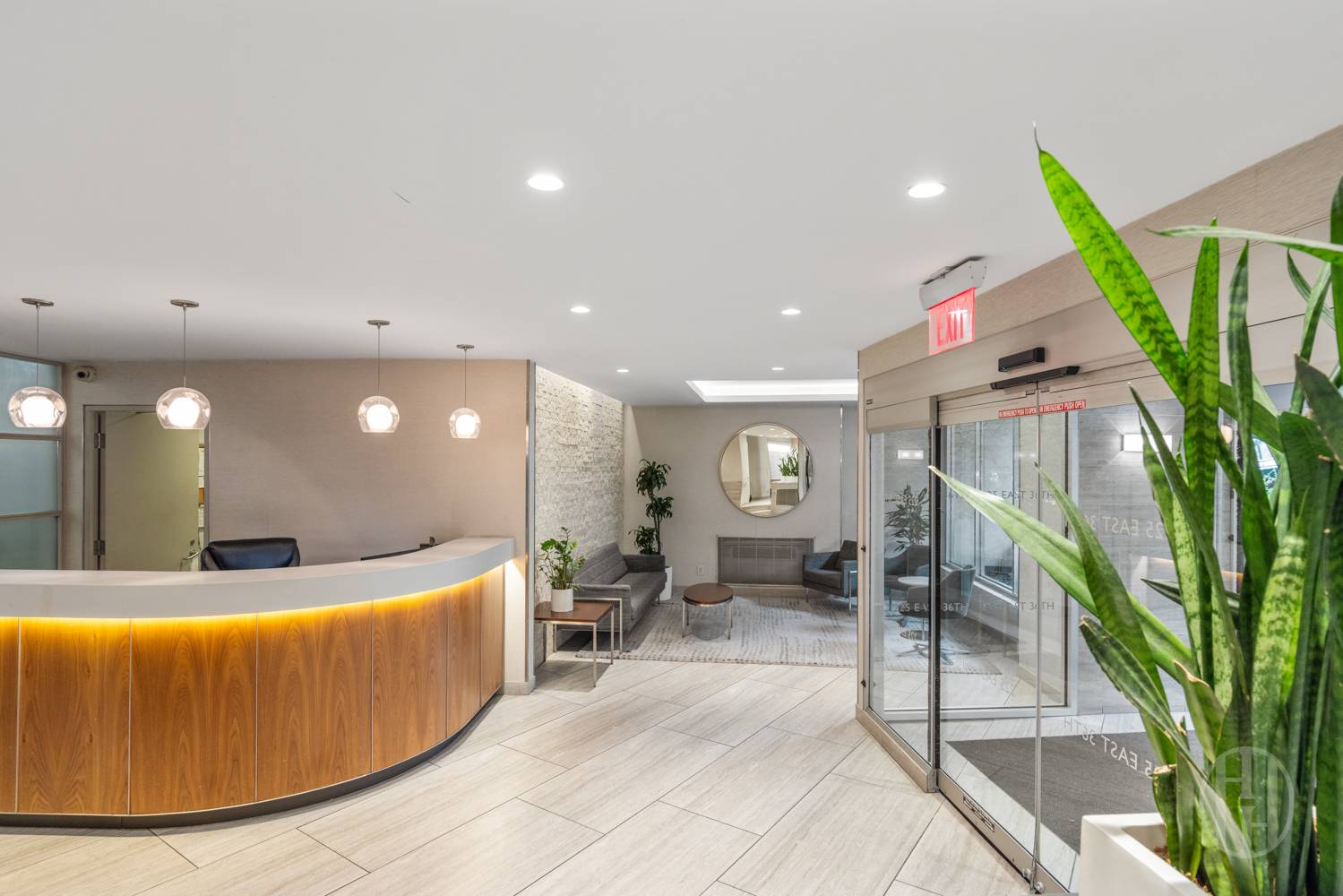 225 E 36th Street 14m