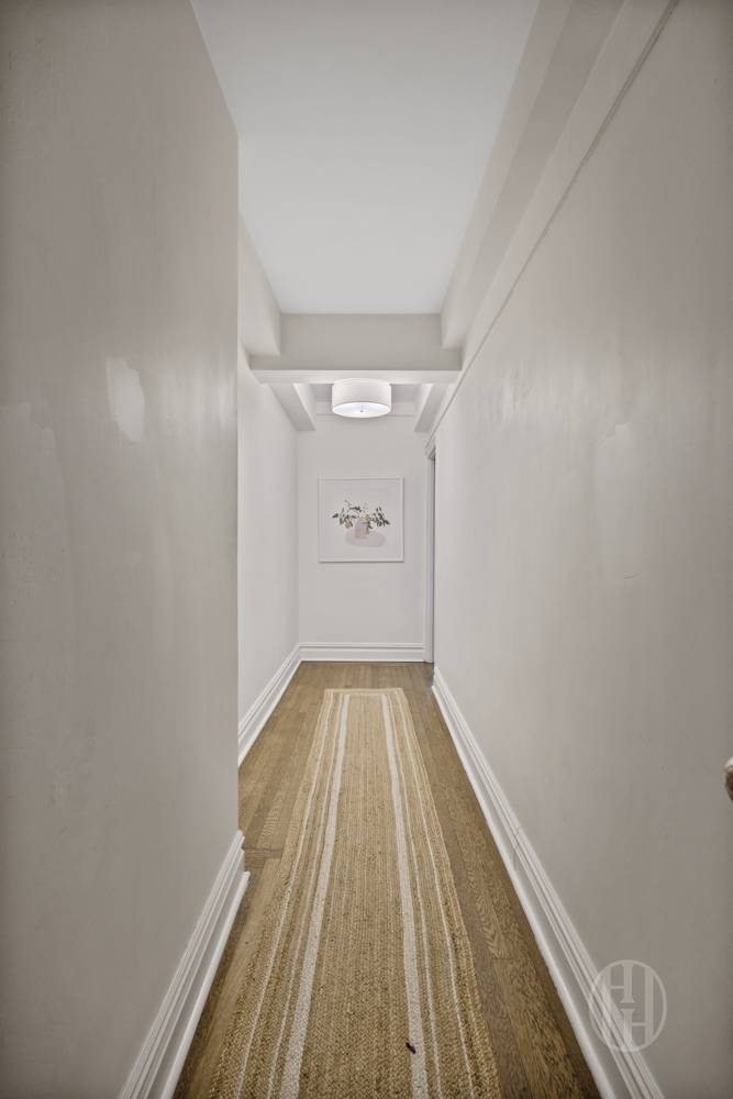 325 W 45th Street 311