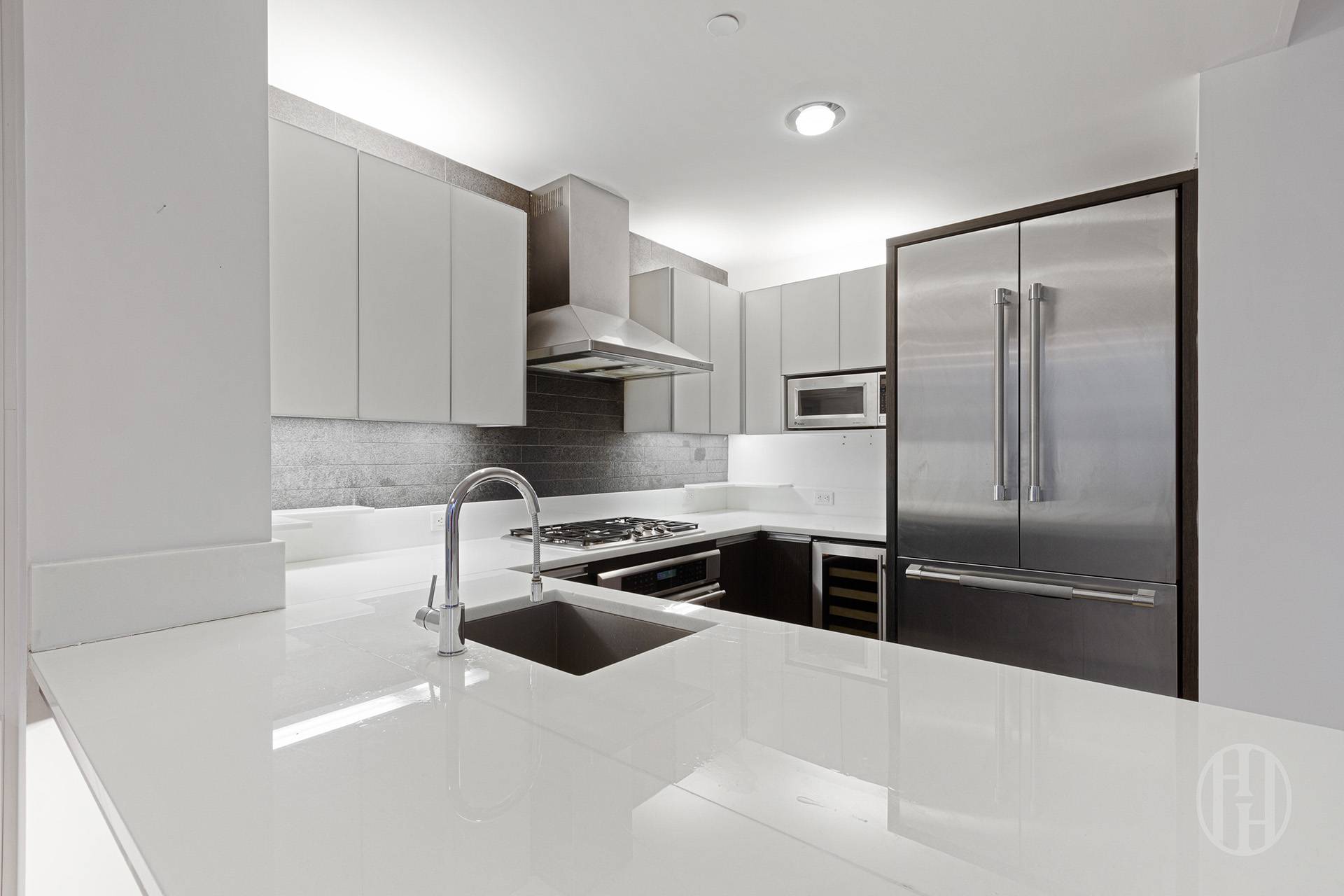 247 W 46th Street 1502