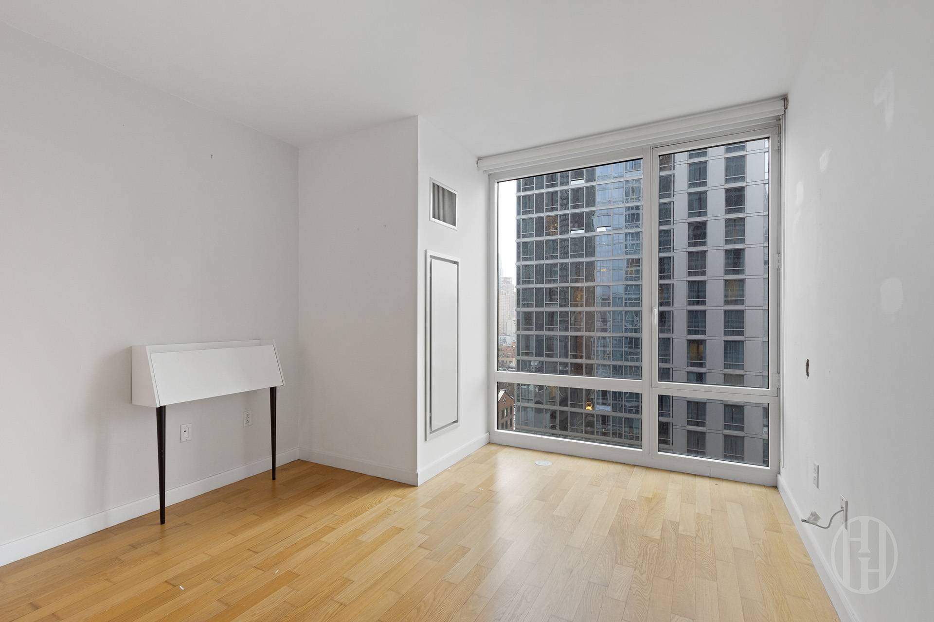 247 W 46th Street 1502