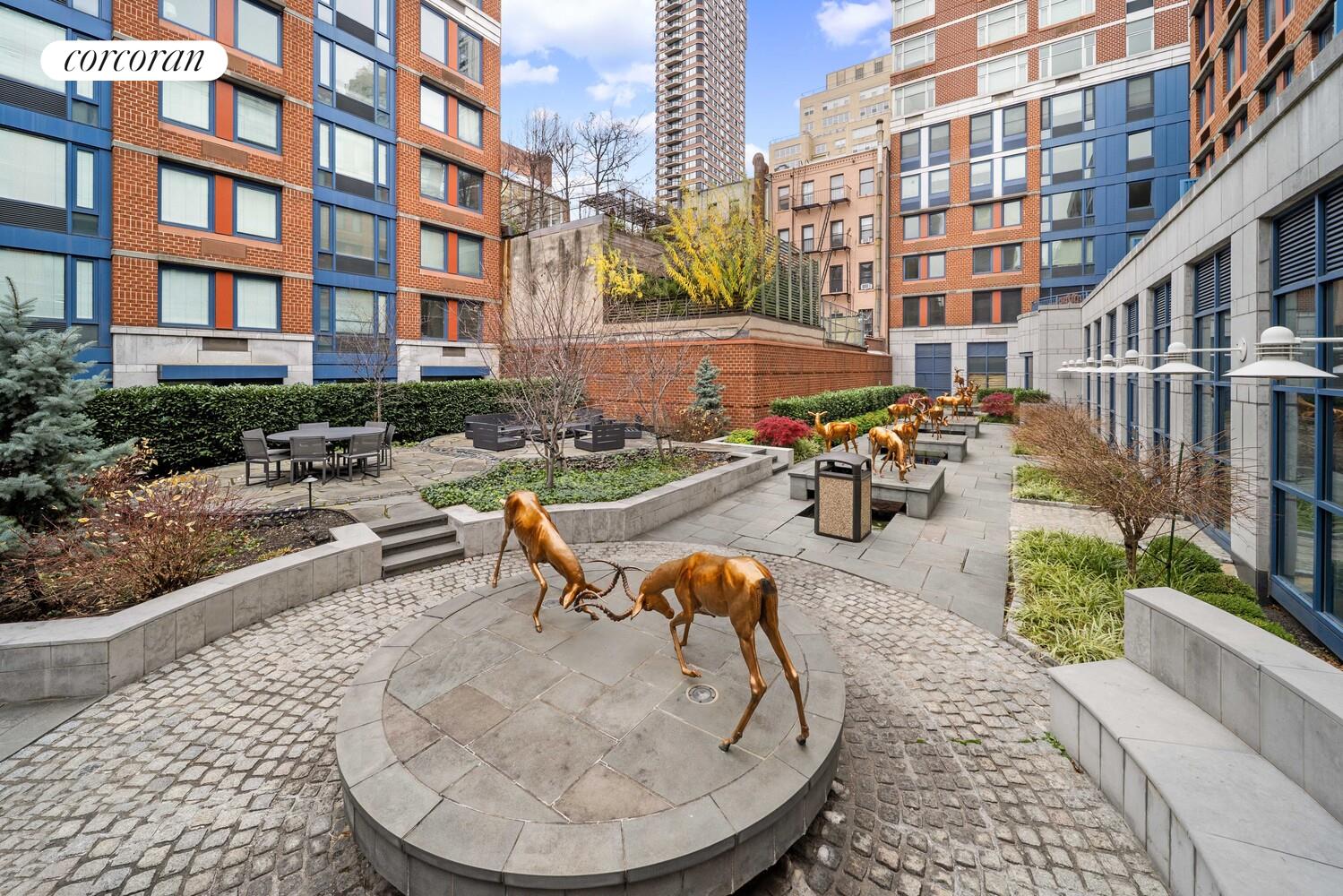 404 E 76TH Street 3D