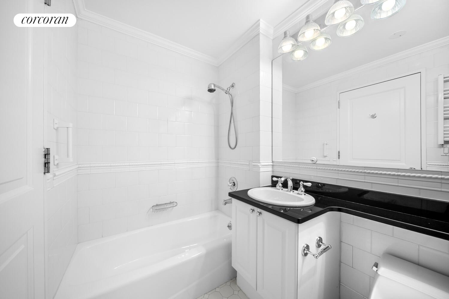404 E 76TH Street 3D