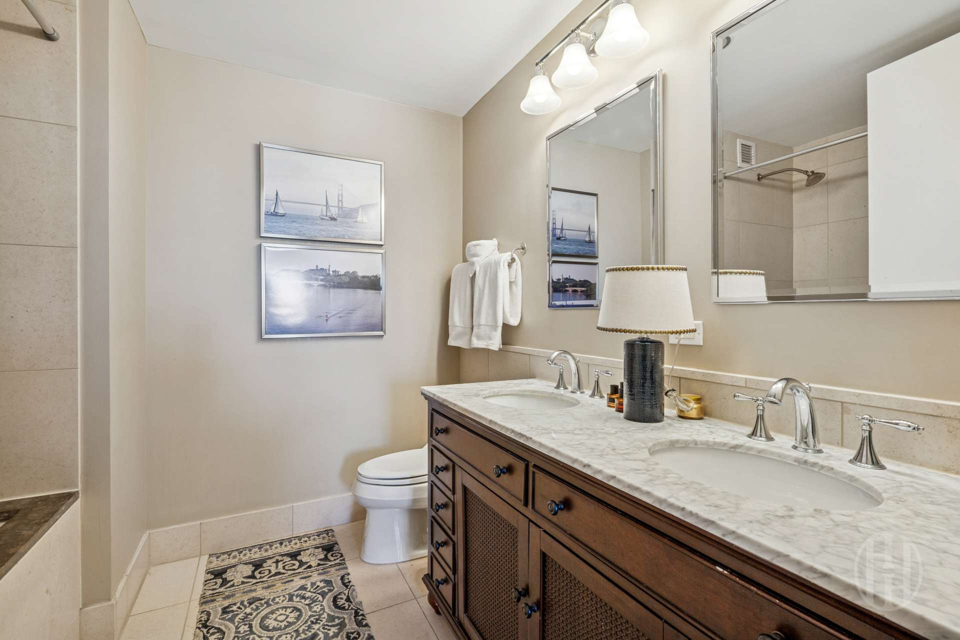 350 W 42nd Street 56C