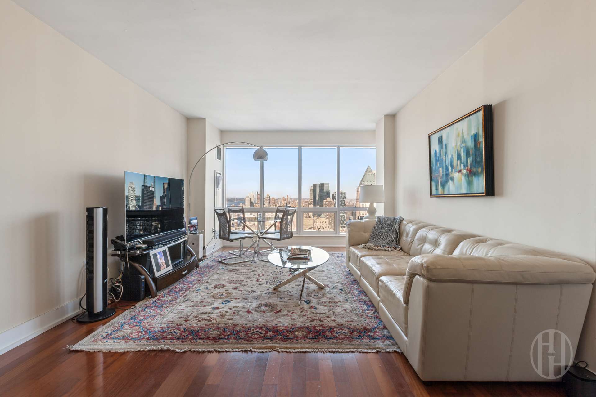 350 W 42nd Street 56C