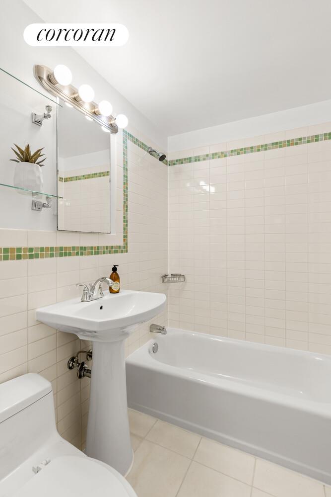 20 JANE Street 2D