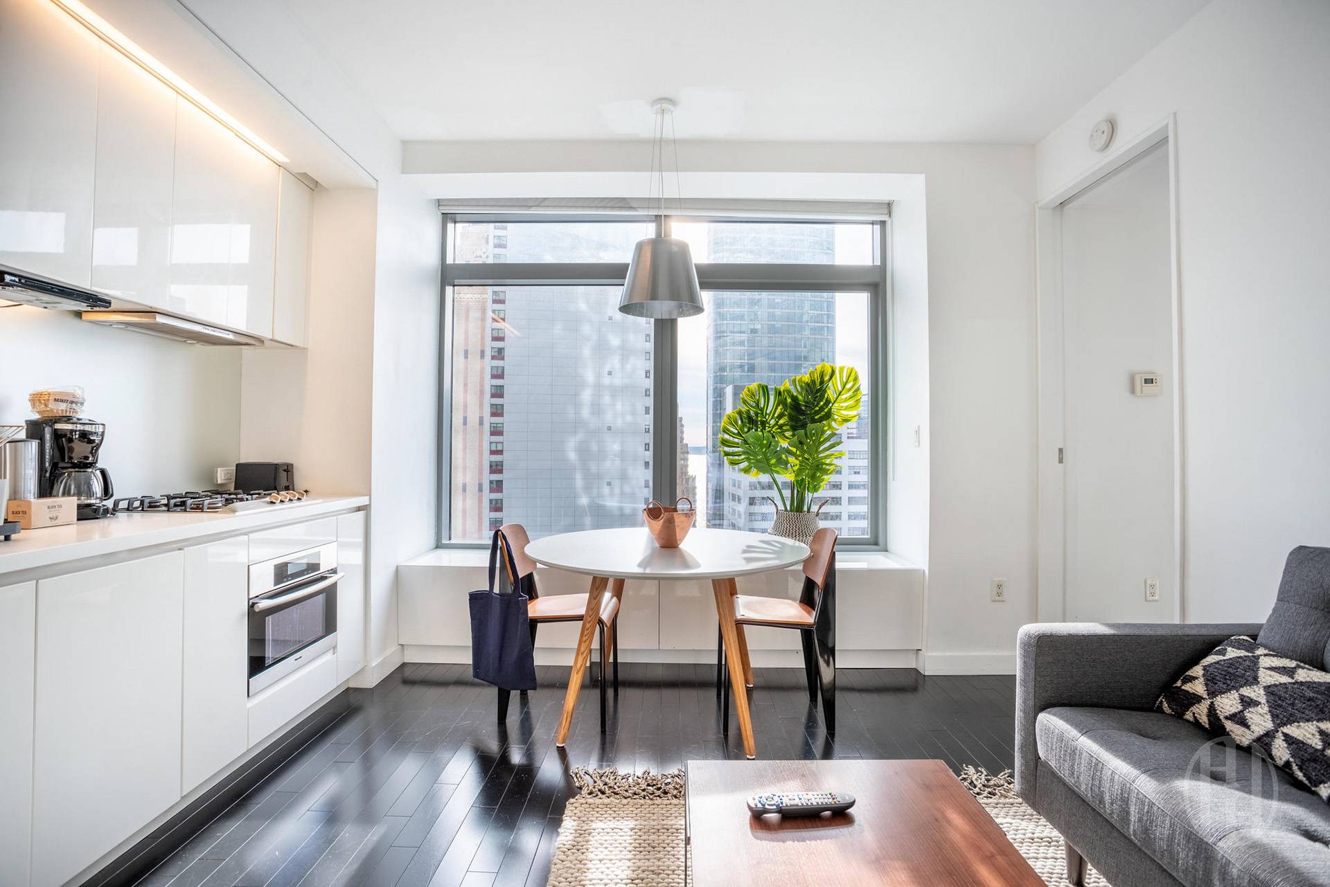 123 Washington Street 27/28/29