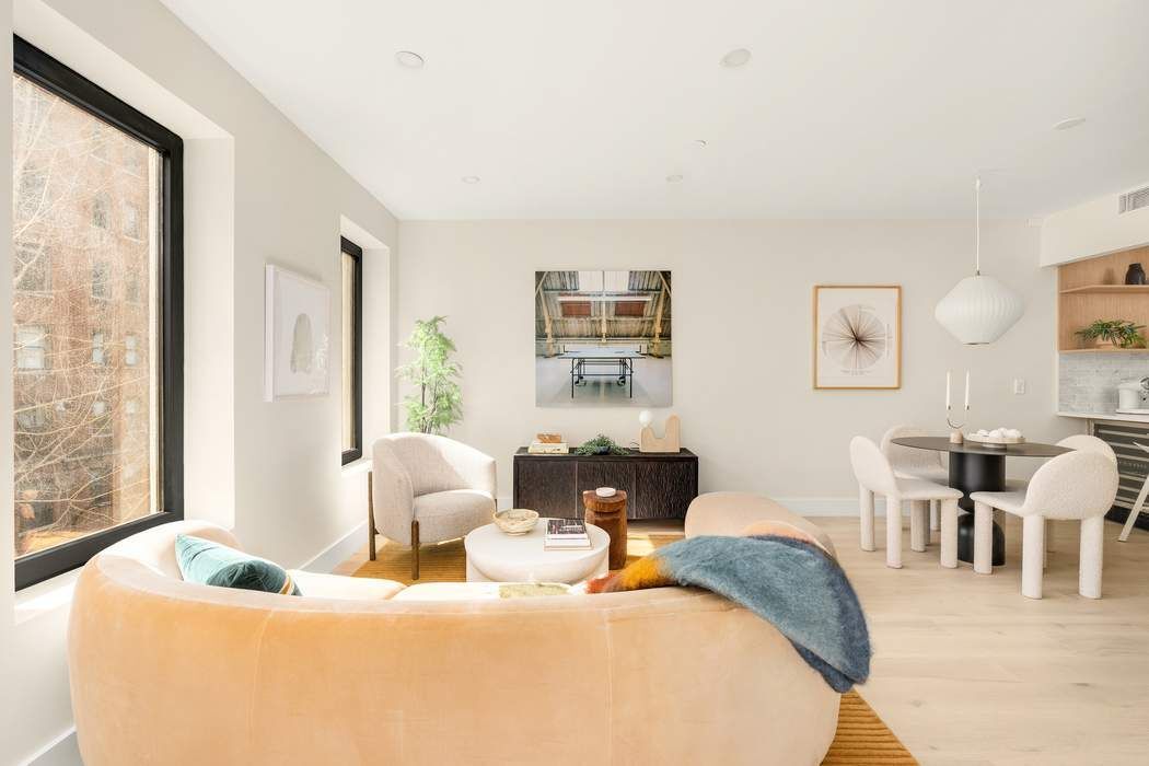 221 E 48th Street PH