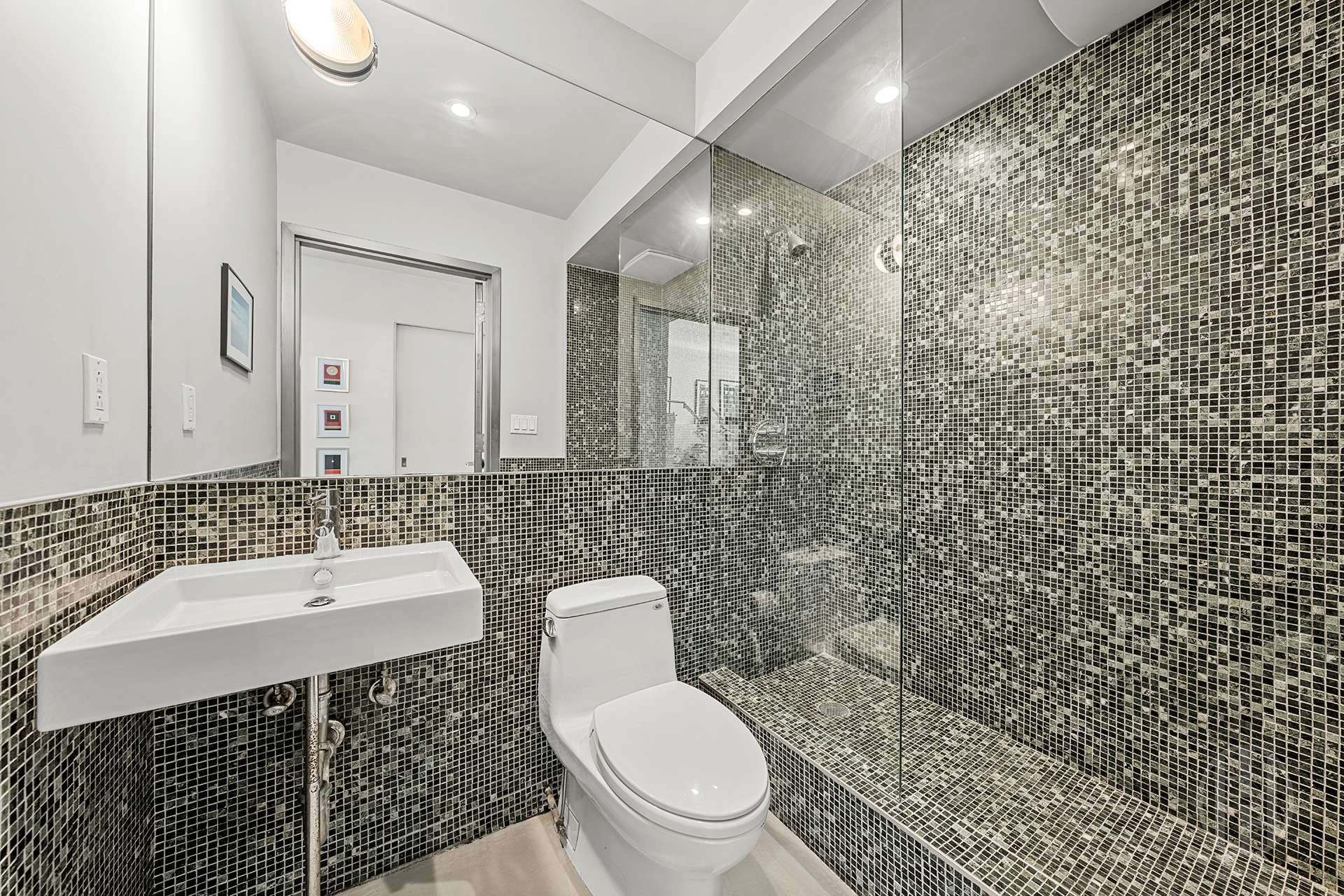 367 W 49th Street TH 1D