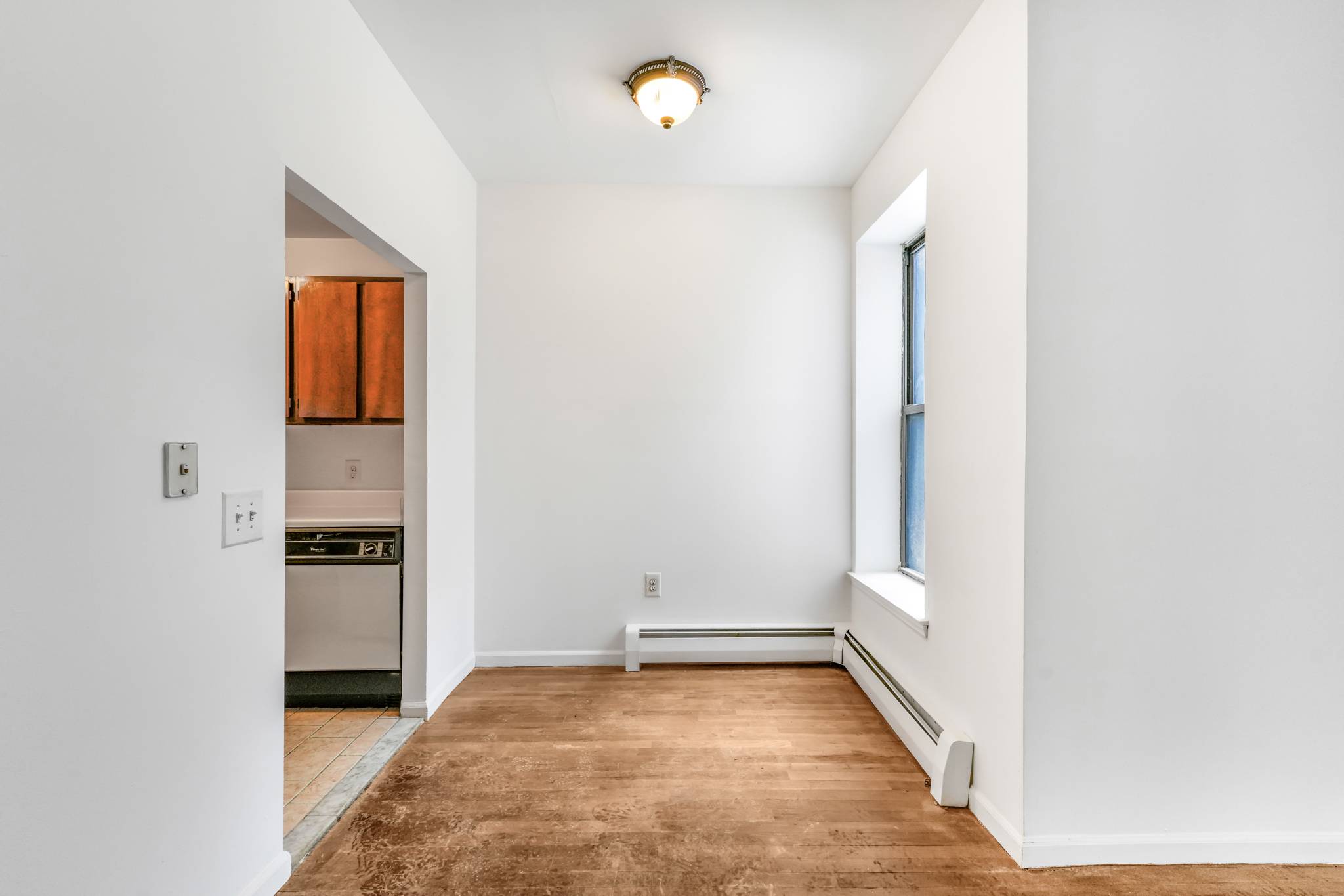 472 Bainbridge Street 1B