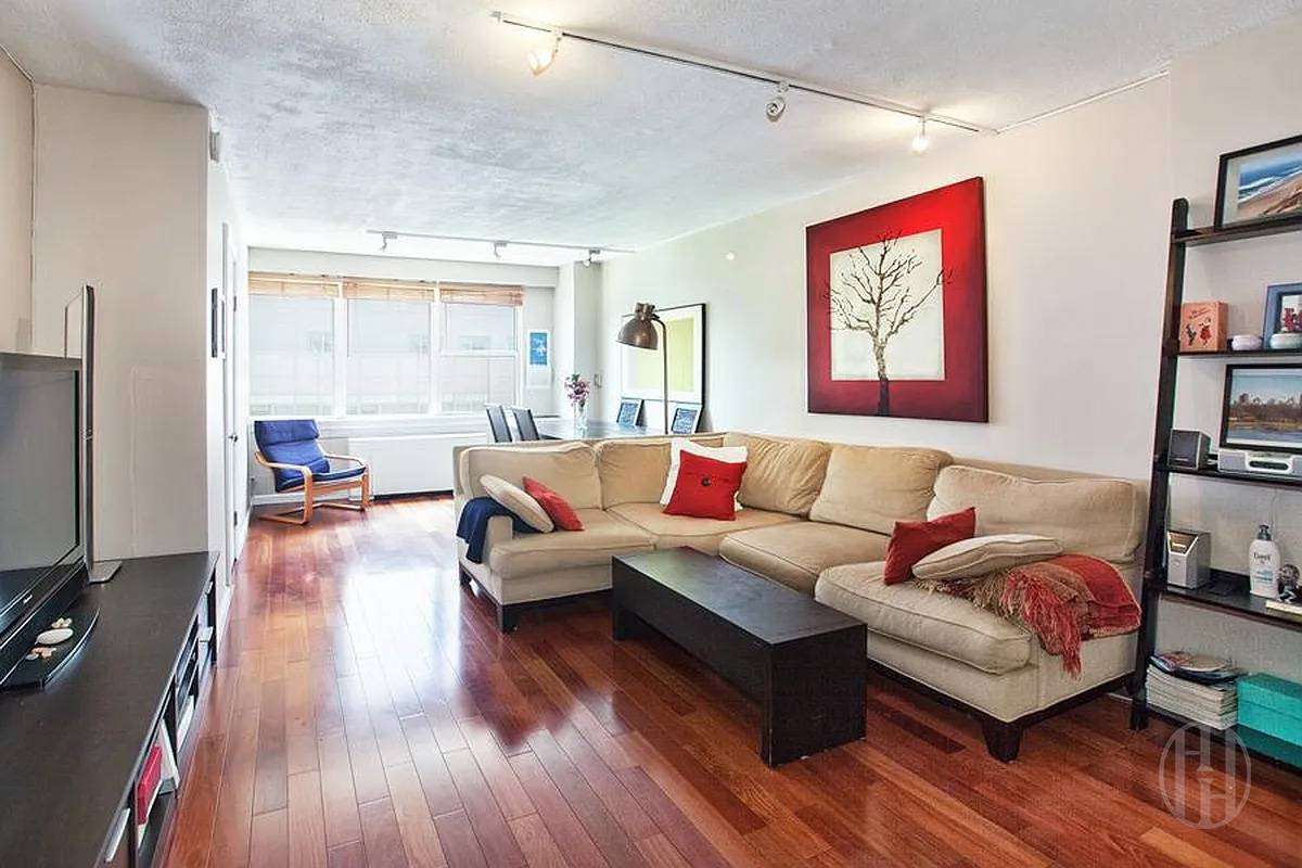 155 E 34th Street 10-J