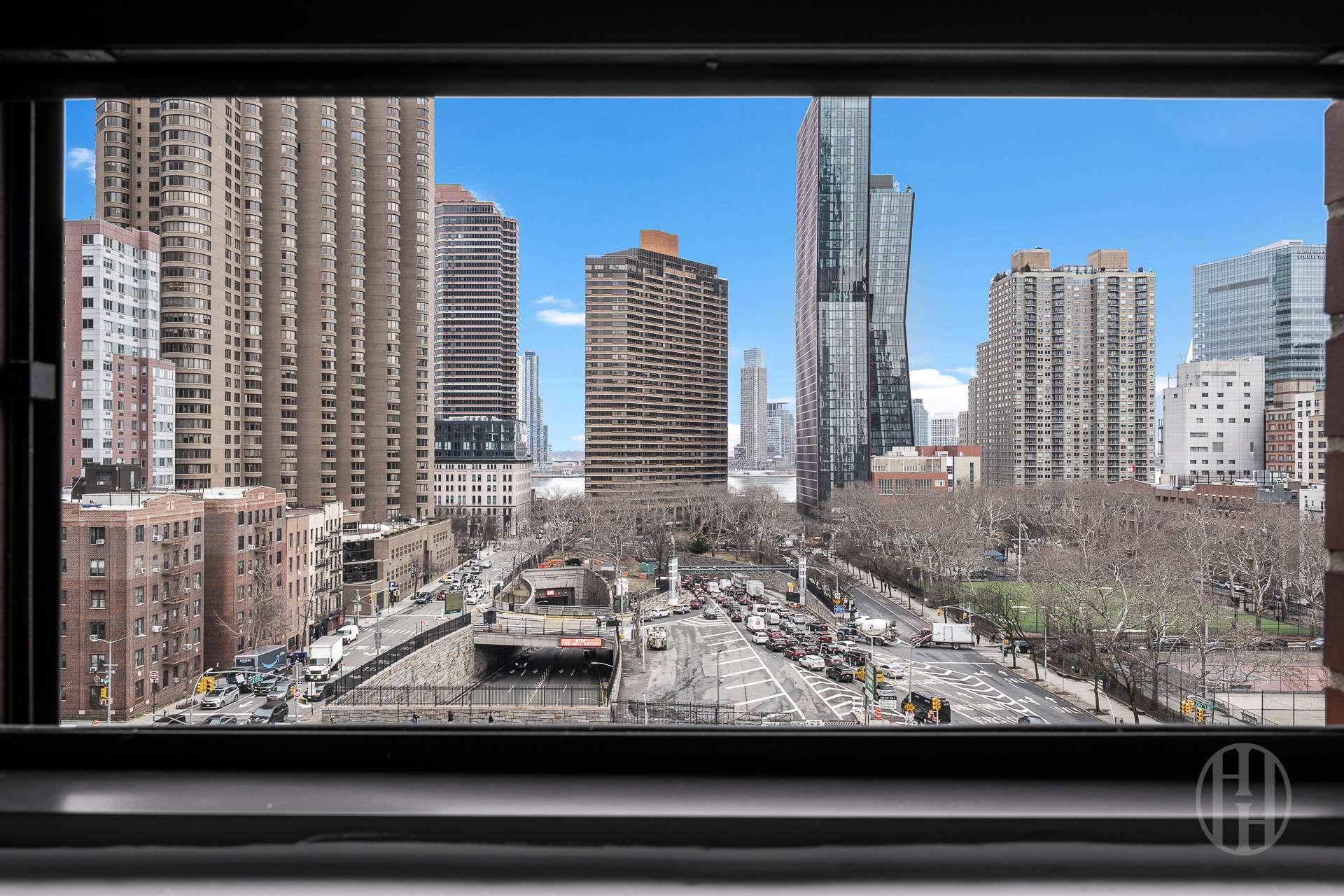 225 E 36th Street 9-E