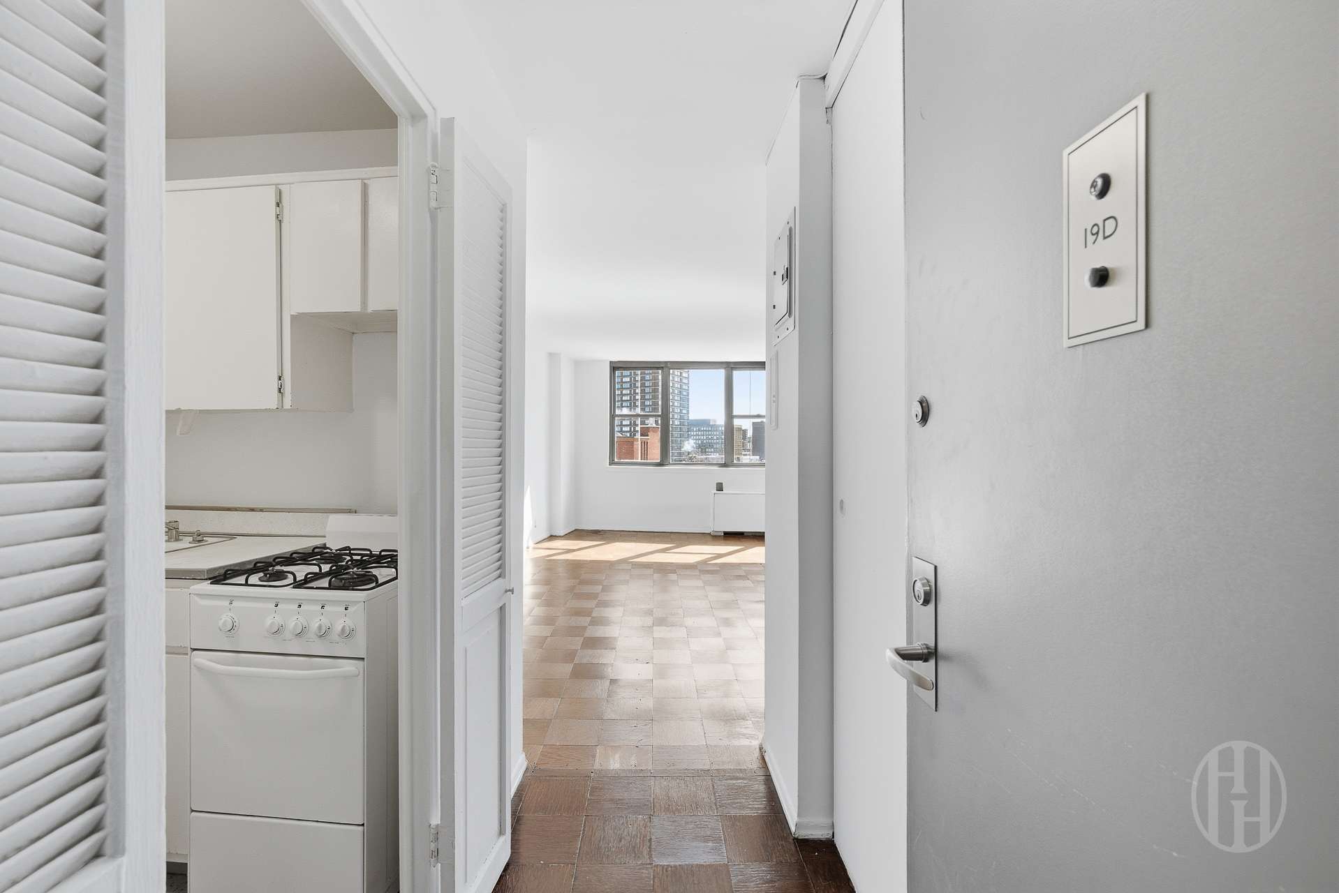 225 E 36th Street 19-D