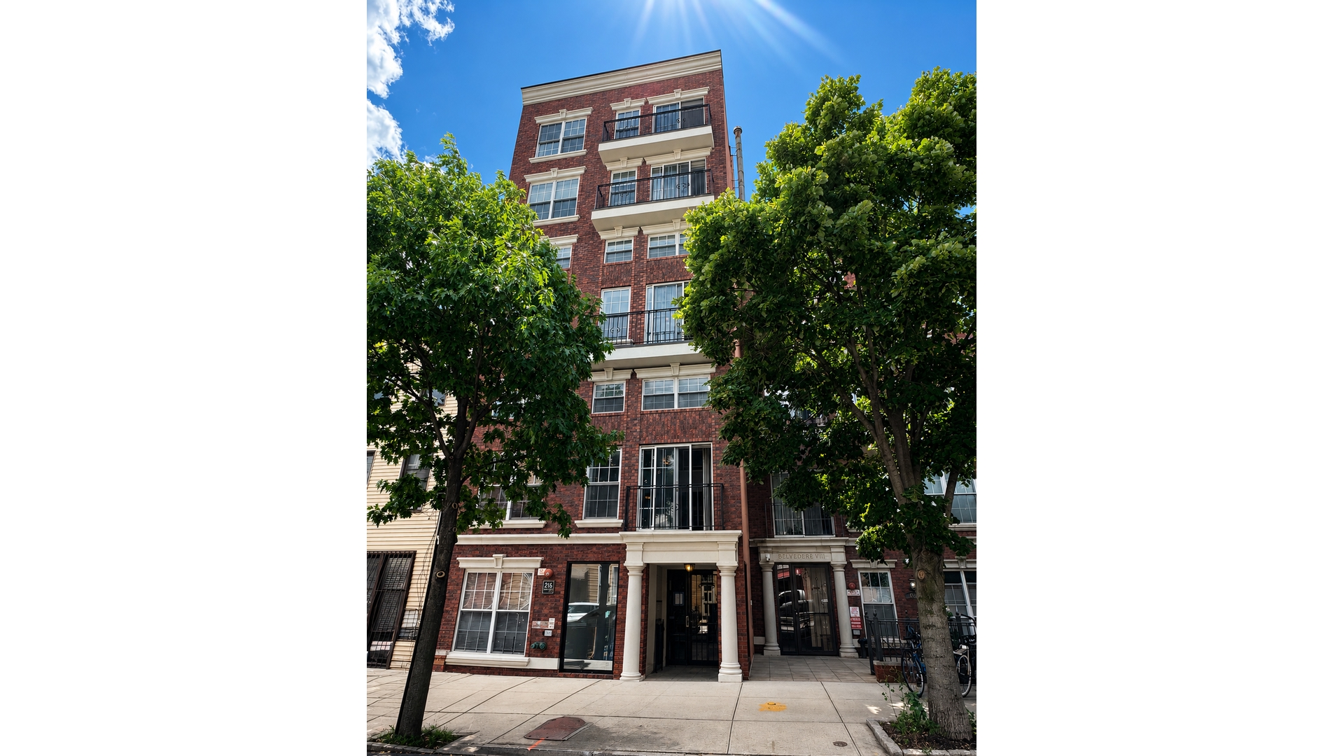 216 CALYER Street 2A
