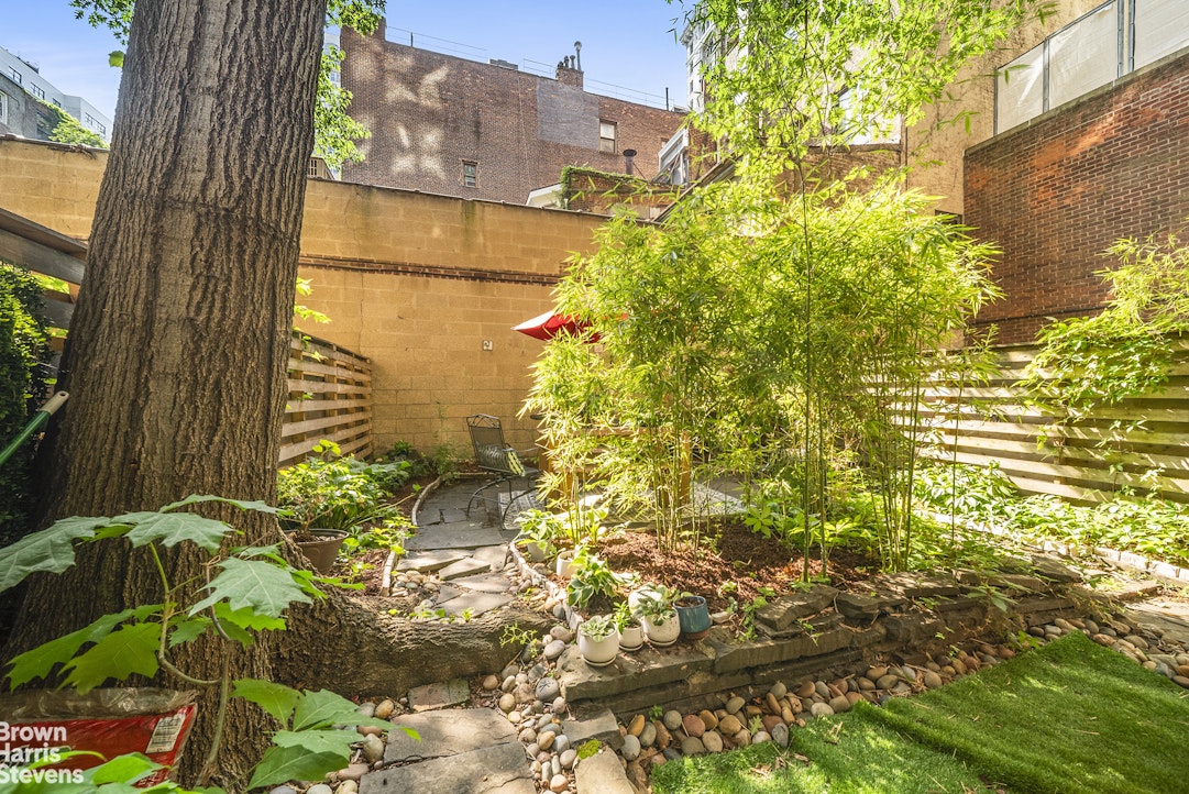 22 IRVING Place 1A