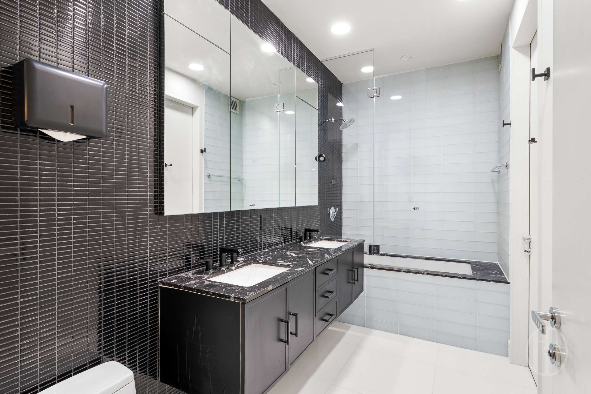 25 Broad Street # 4K