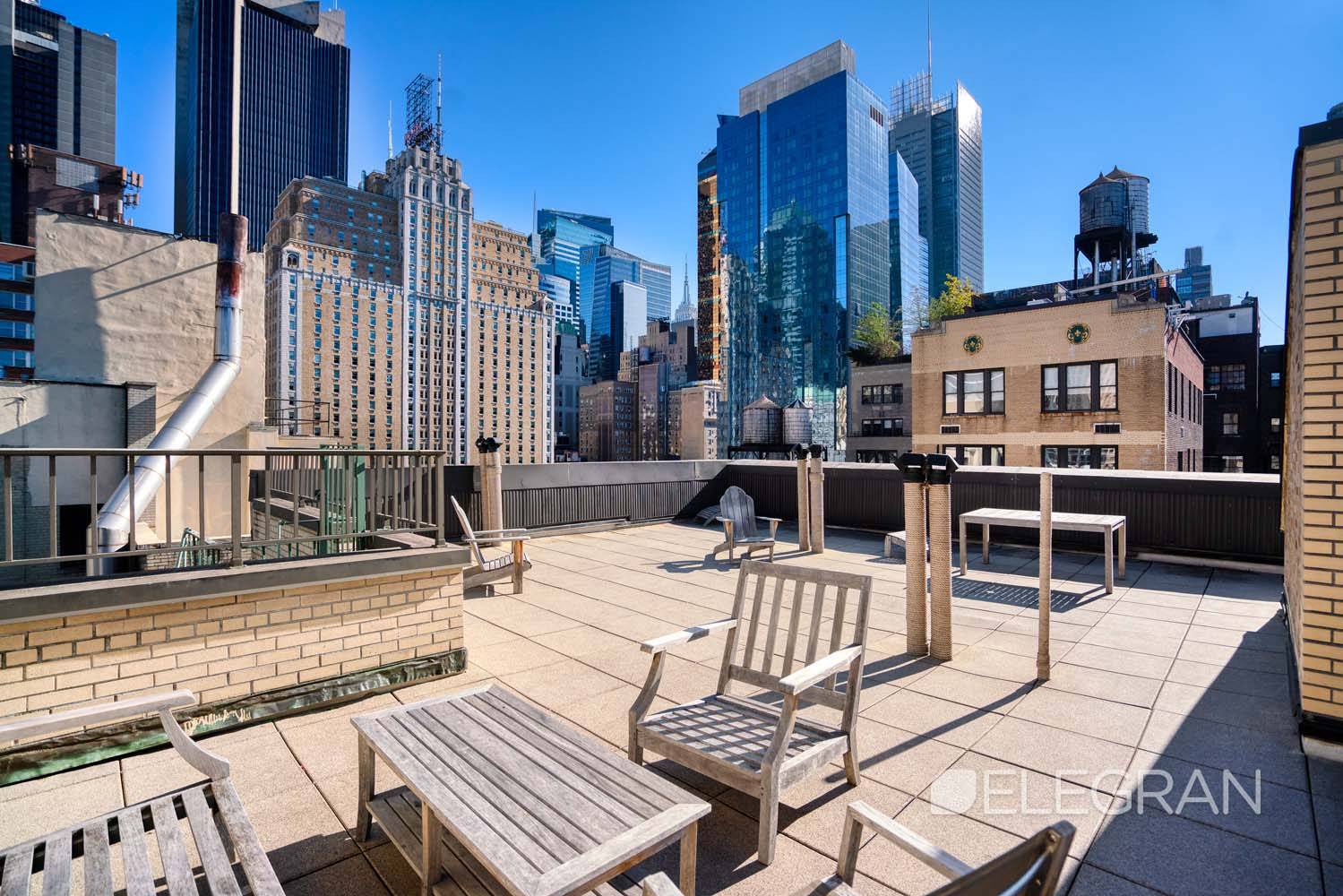 325 W 45th Street 401
