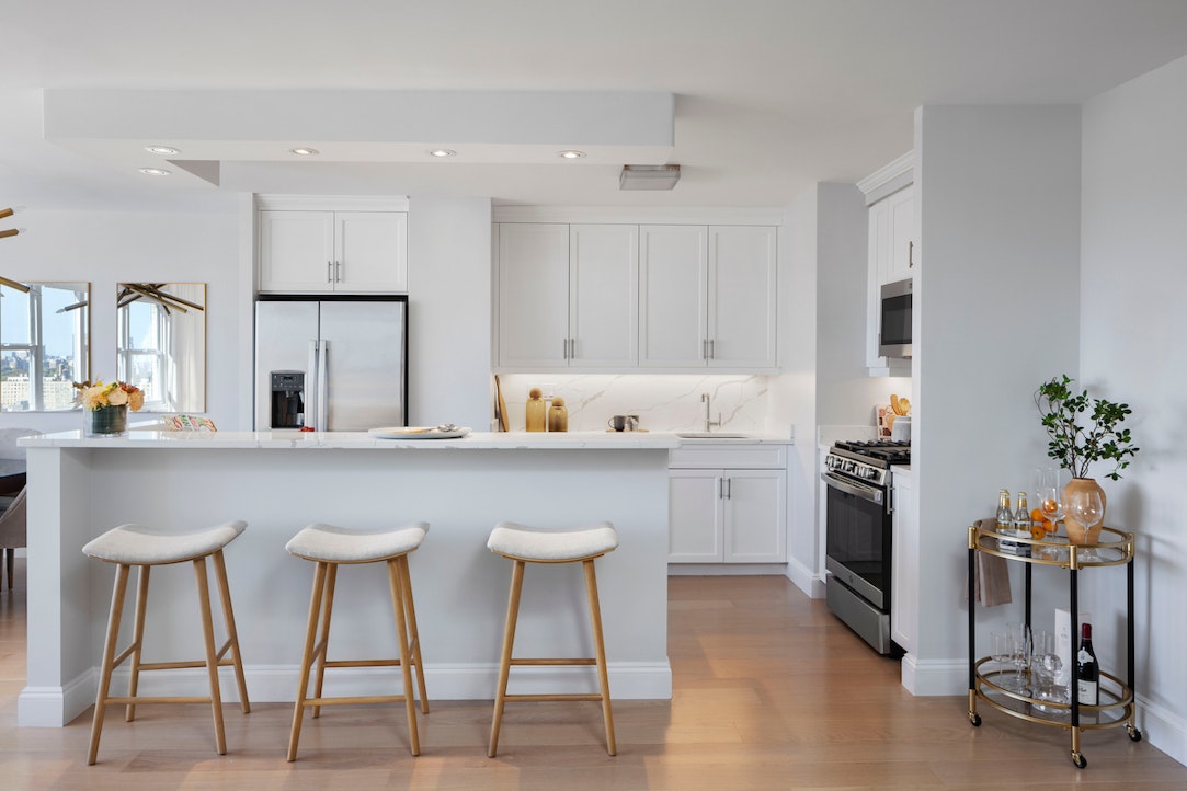 155 W 68TH Street 609