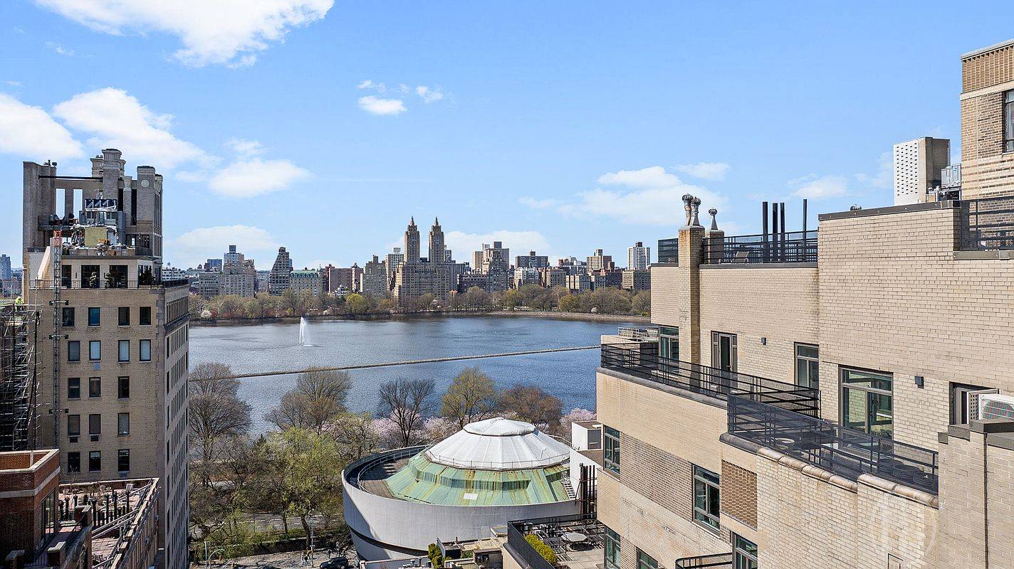 19 E 88th Street PHD