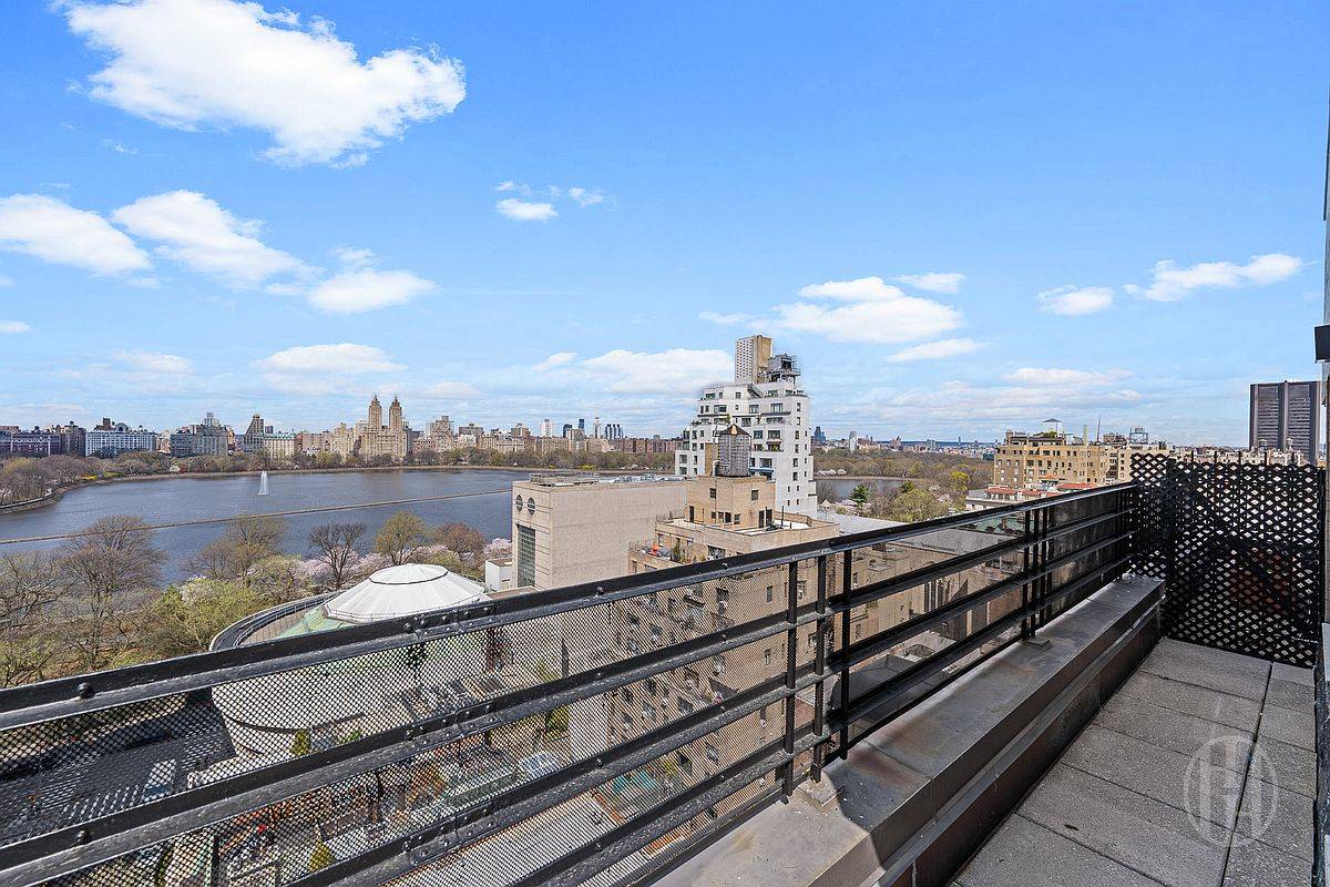 19 E 88th Street PHD