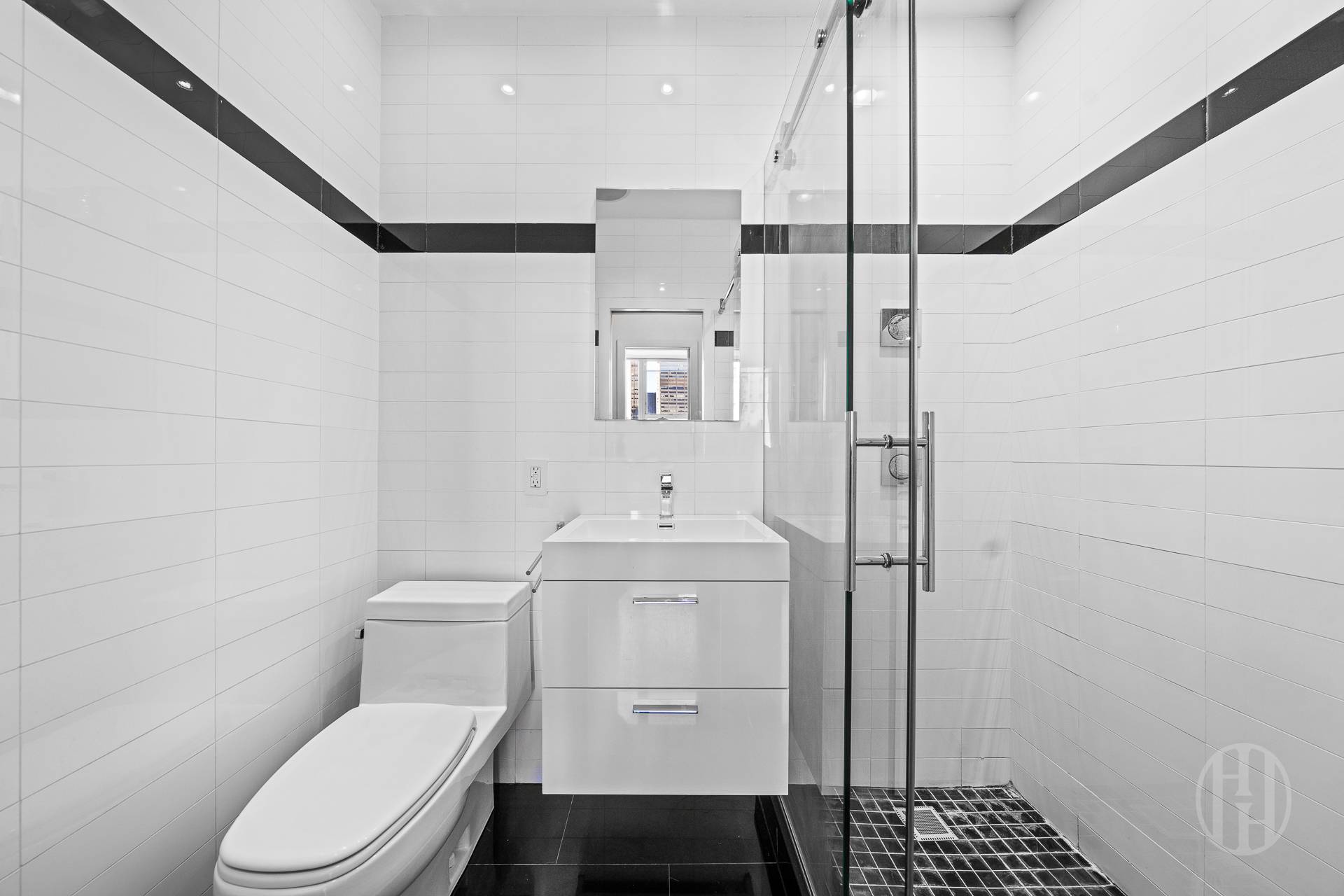 155 E 34th Street 20K