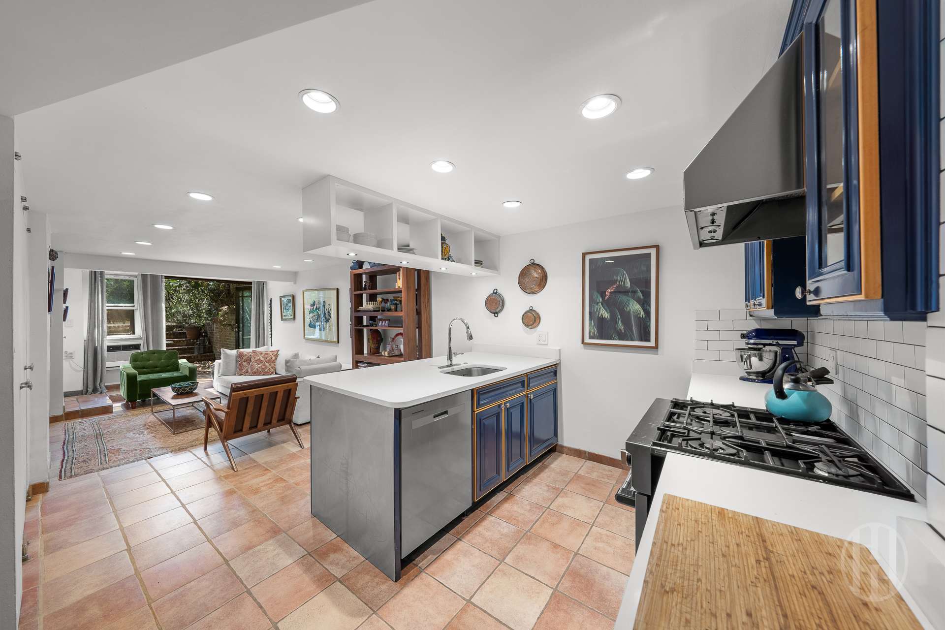 334 E 83rd Street 1W