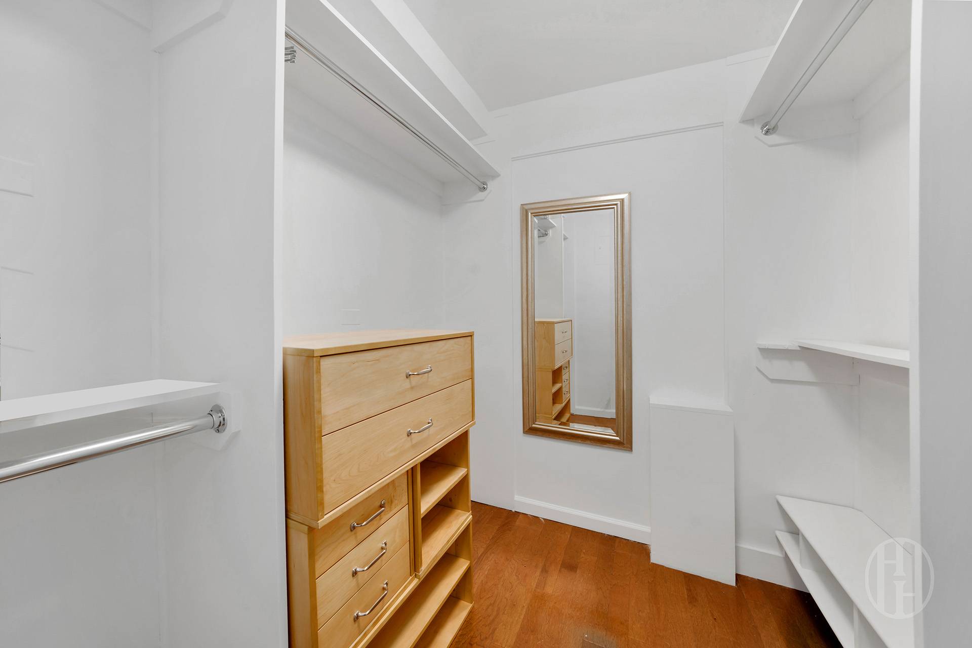155 E 34th Street 16UT