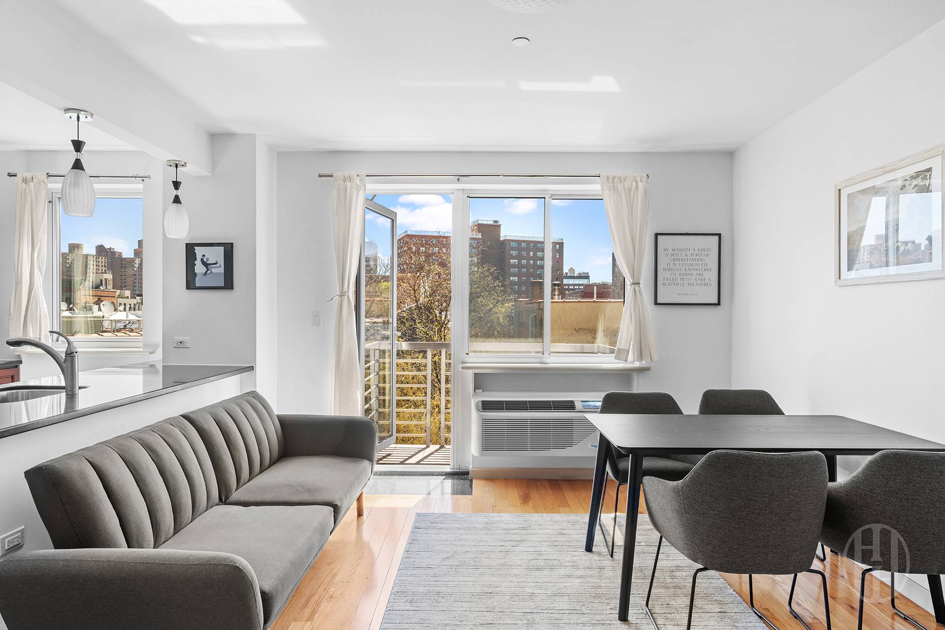 1635 Lexington Avenue 5B