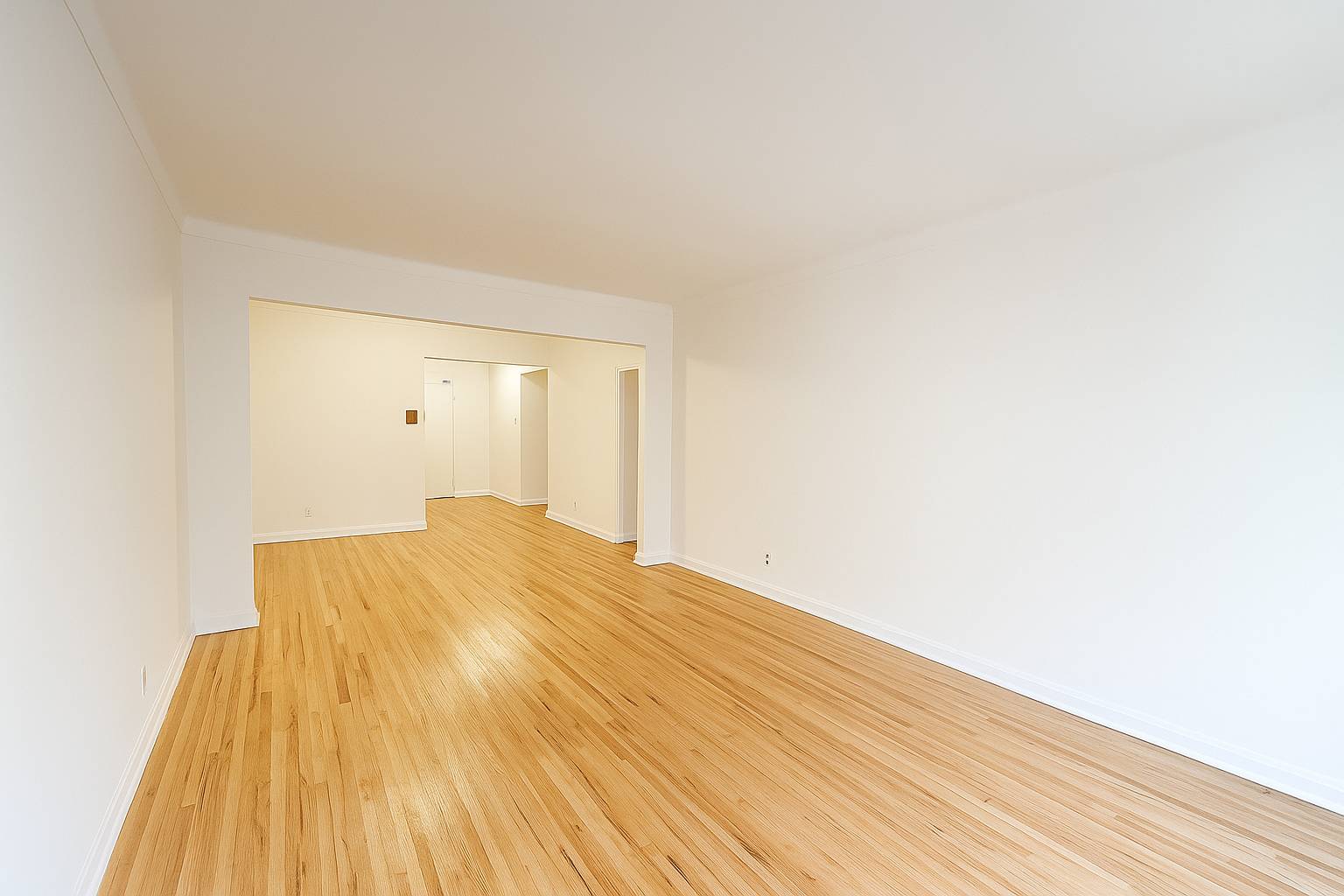 915 E 17th Street 302