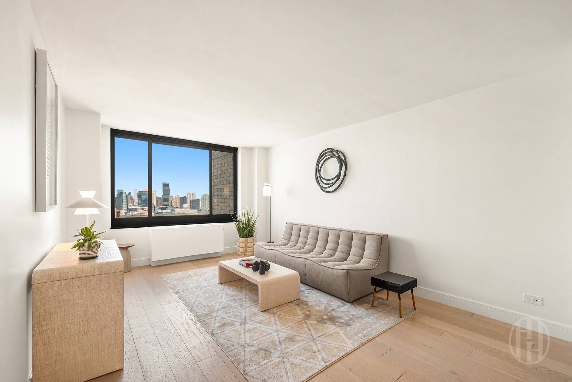 200 Rector Place 35C