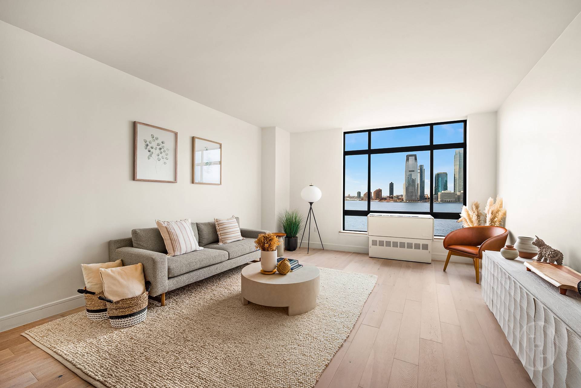 350 Albany Street 8A