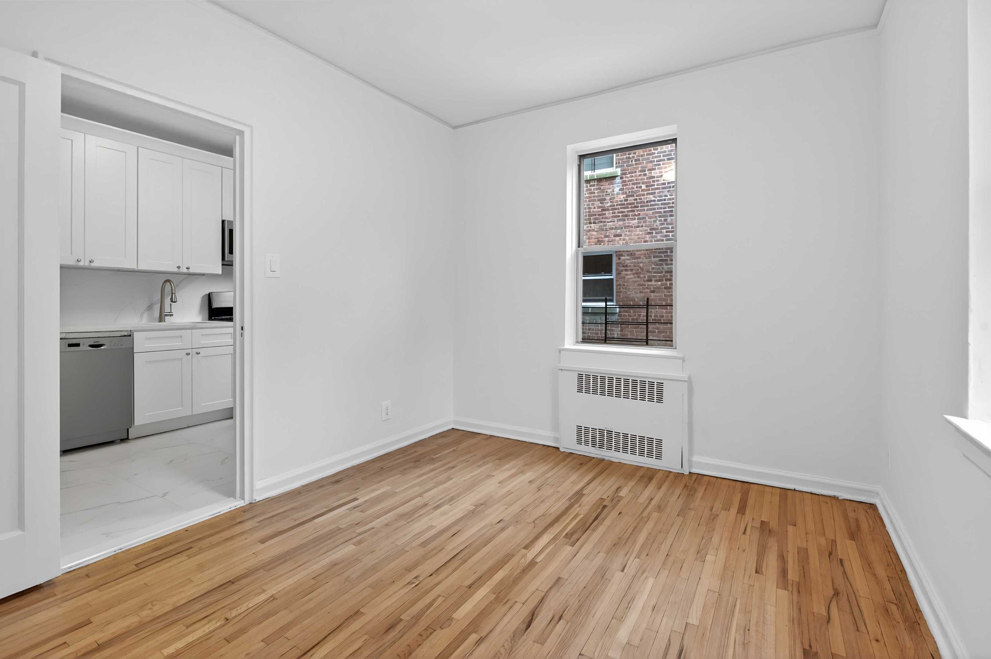 915 E 17th Street 207