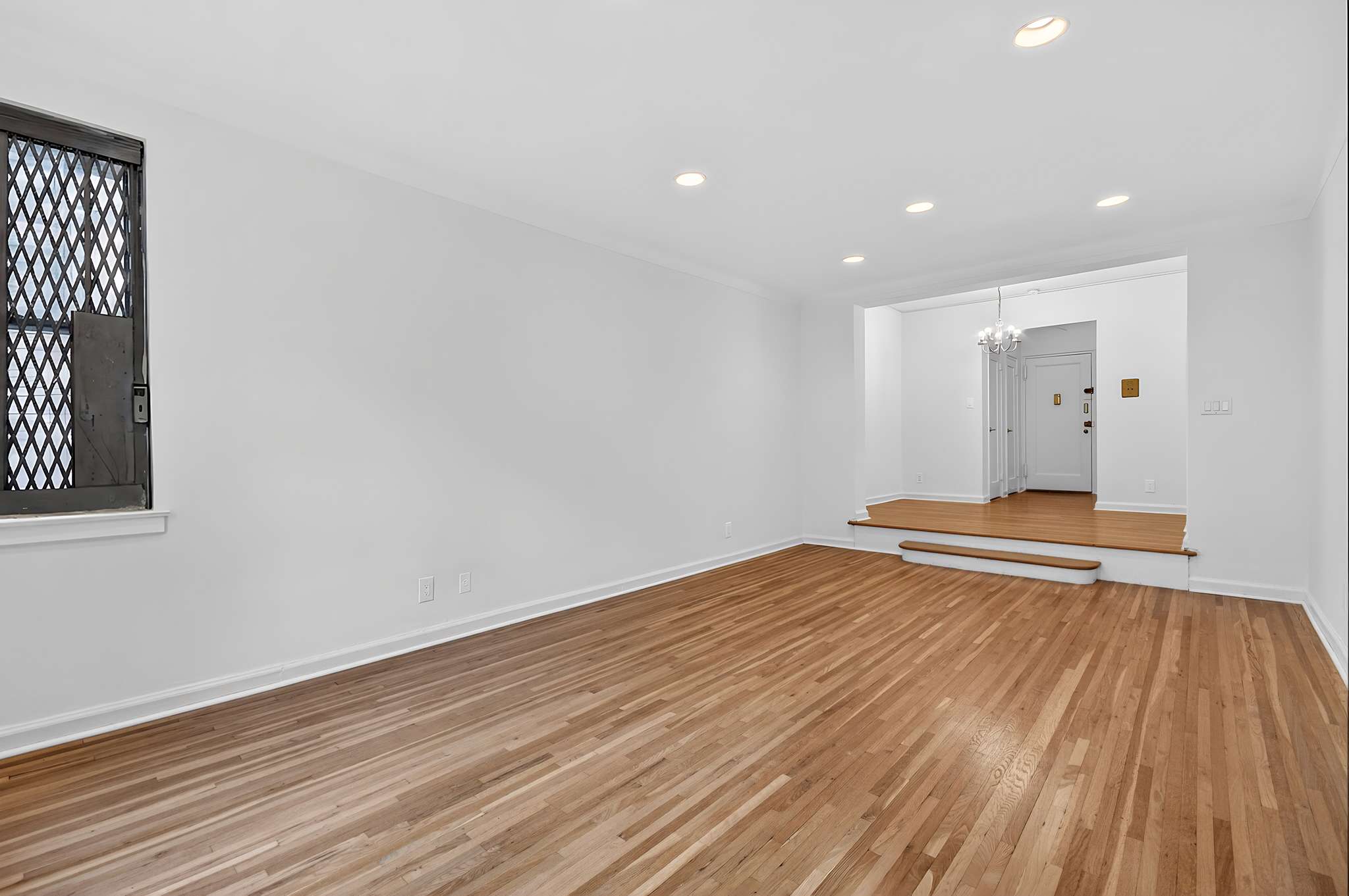 915 E 17th Street 207