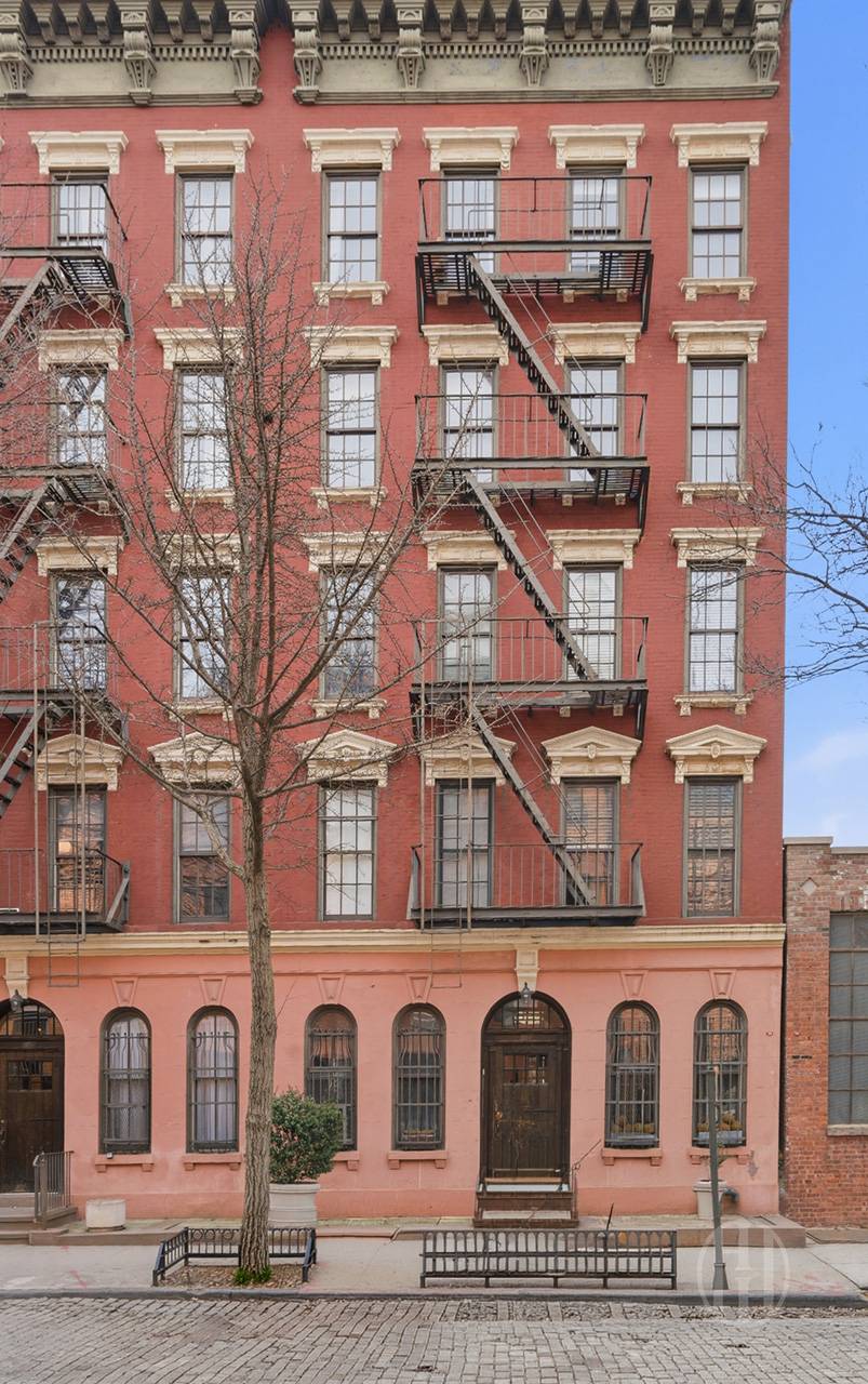 354 W 12th Street 4D