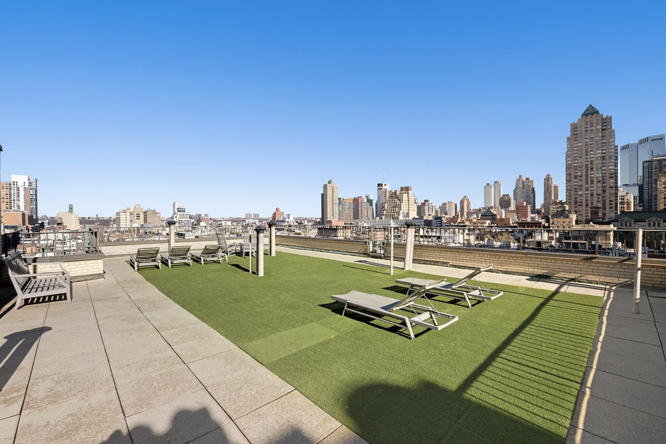 325 W 45th Street 519