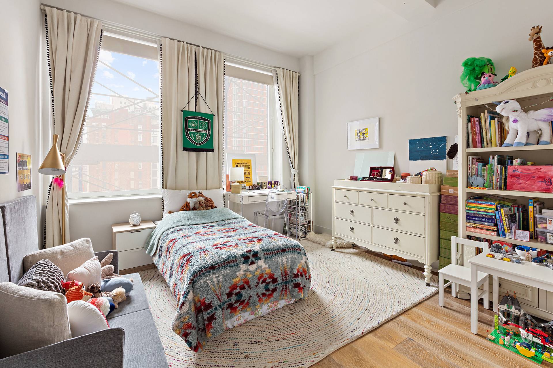 93 Worth Street 1102