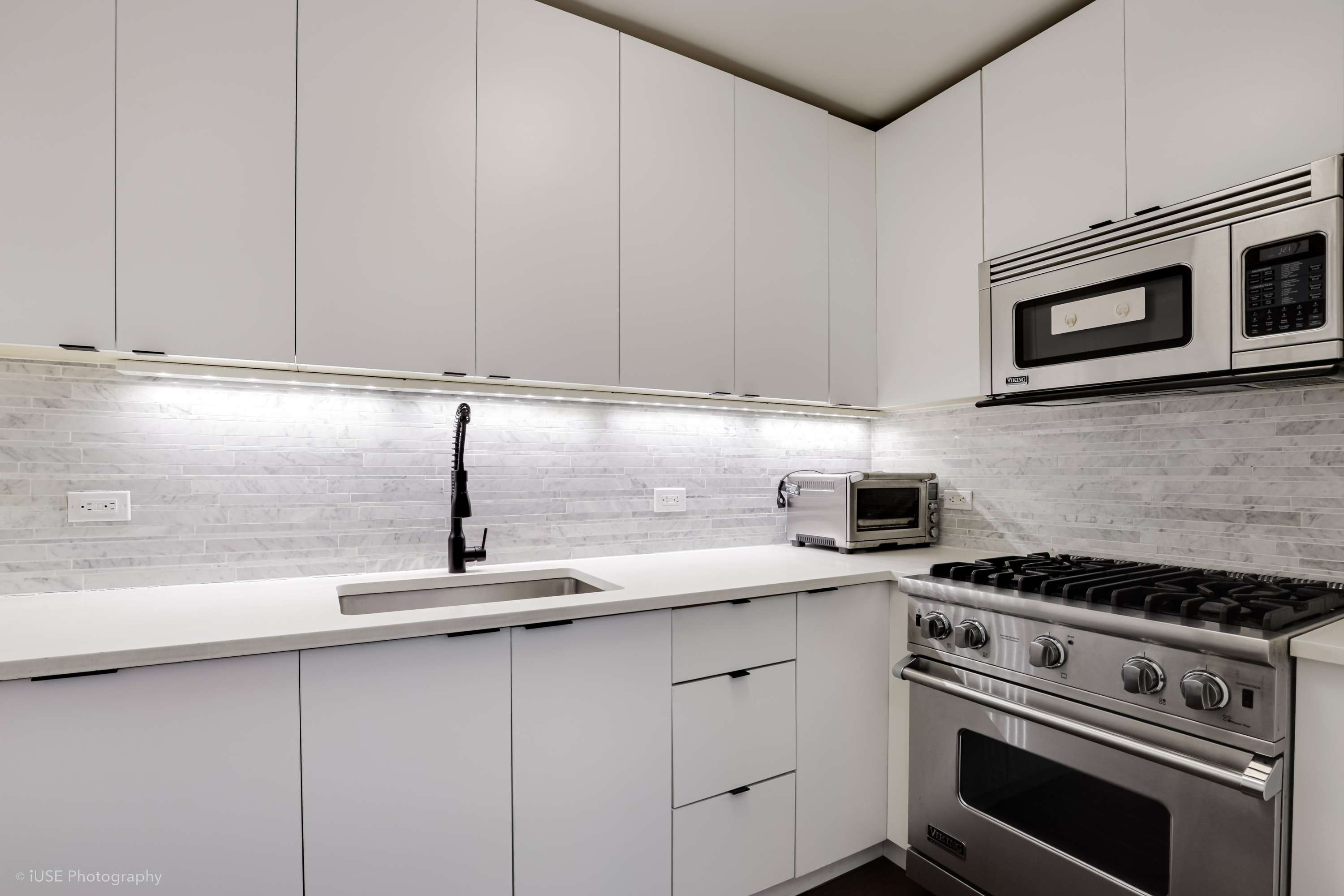 200 E 94th Street 0