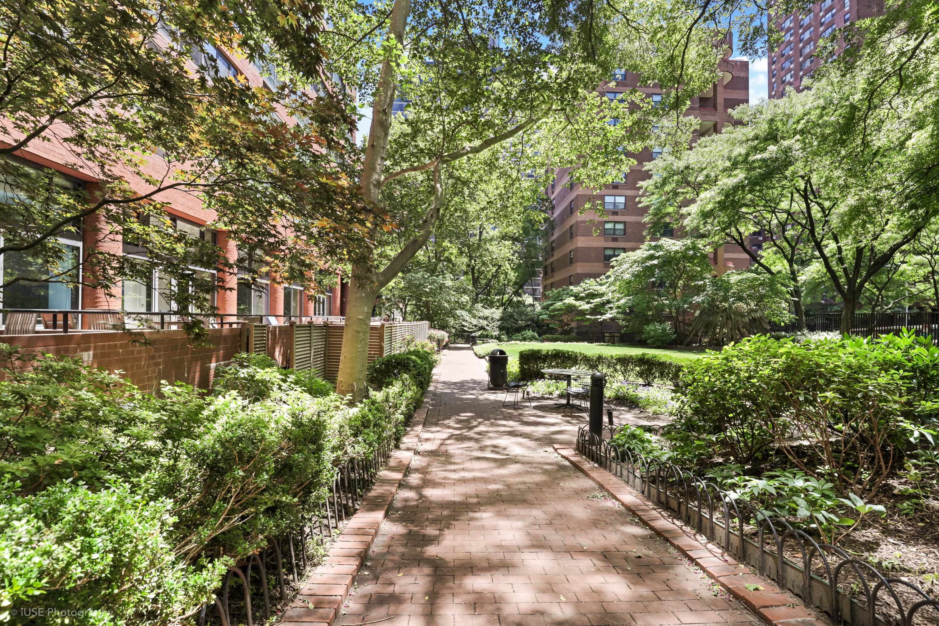 200 E 94th Street 0