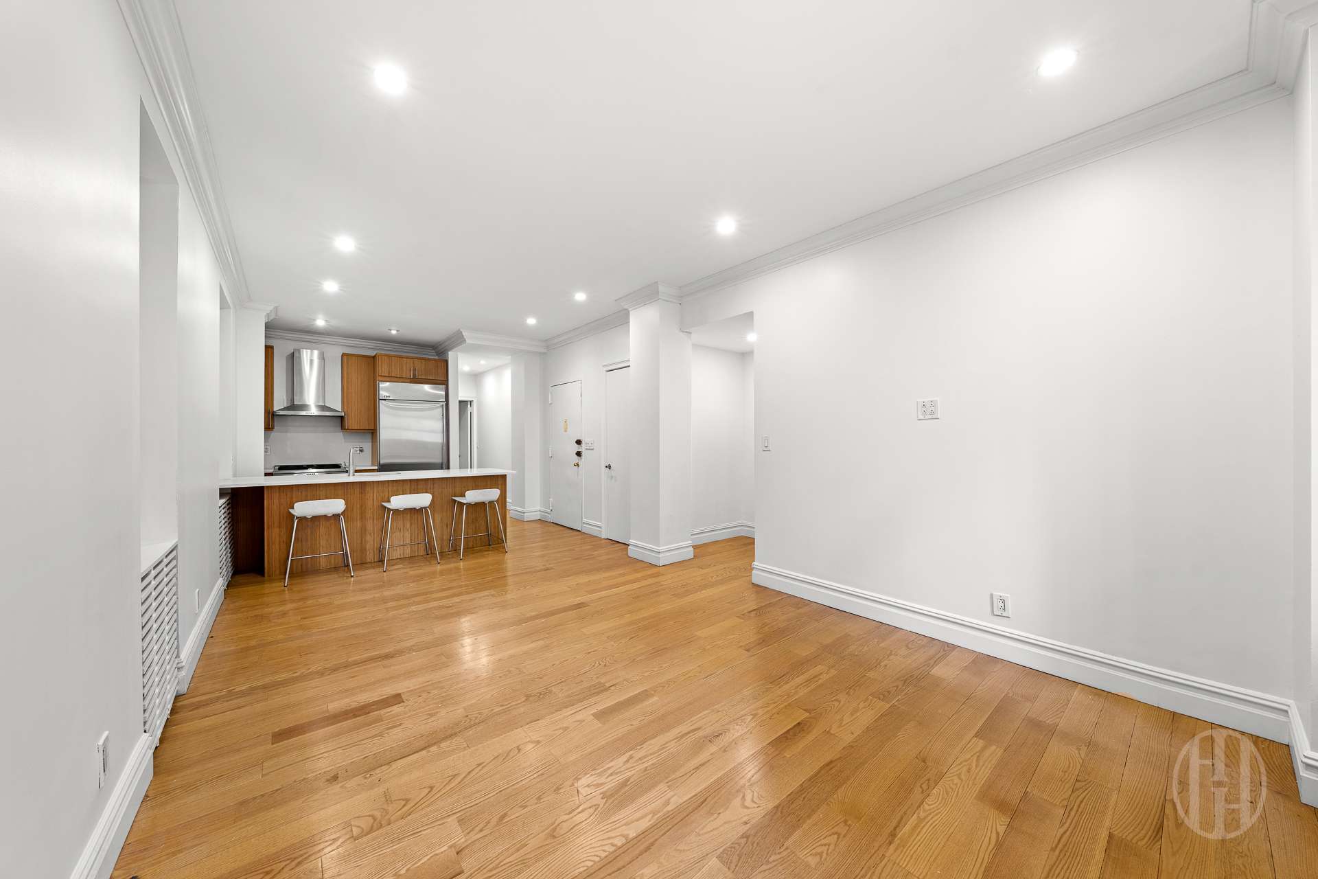 26 E 63rd Street 2c