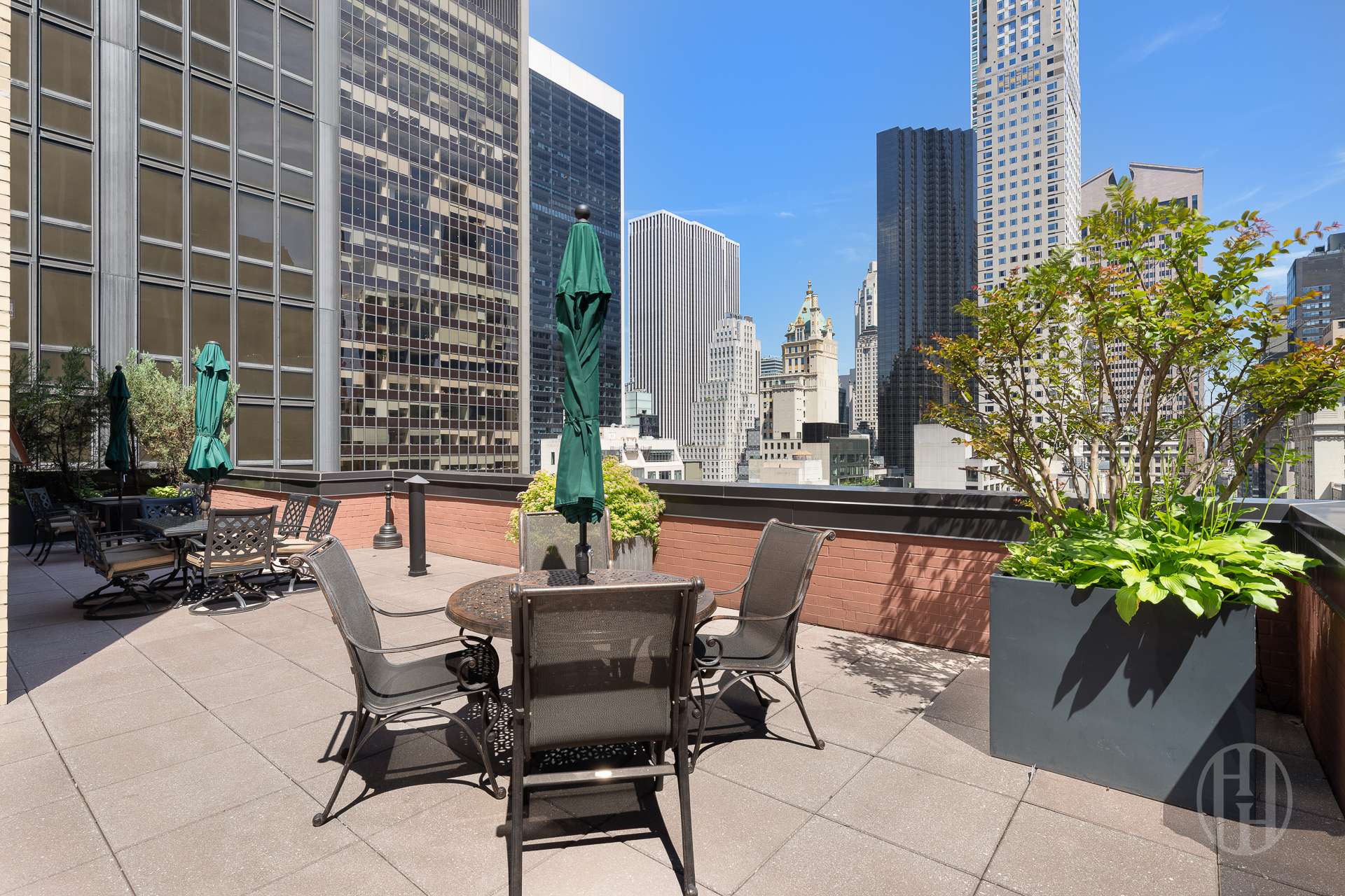 77 W 55th Street 16B