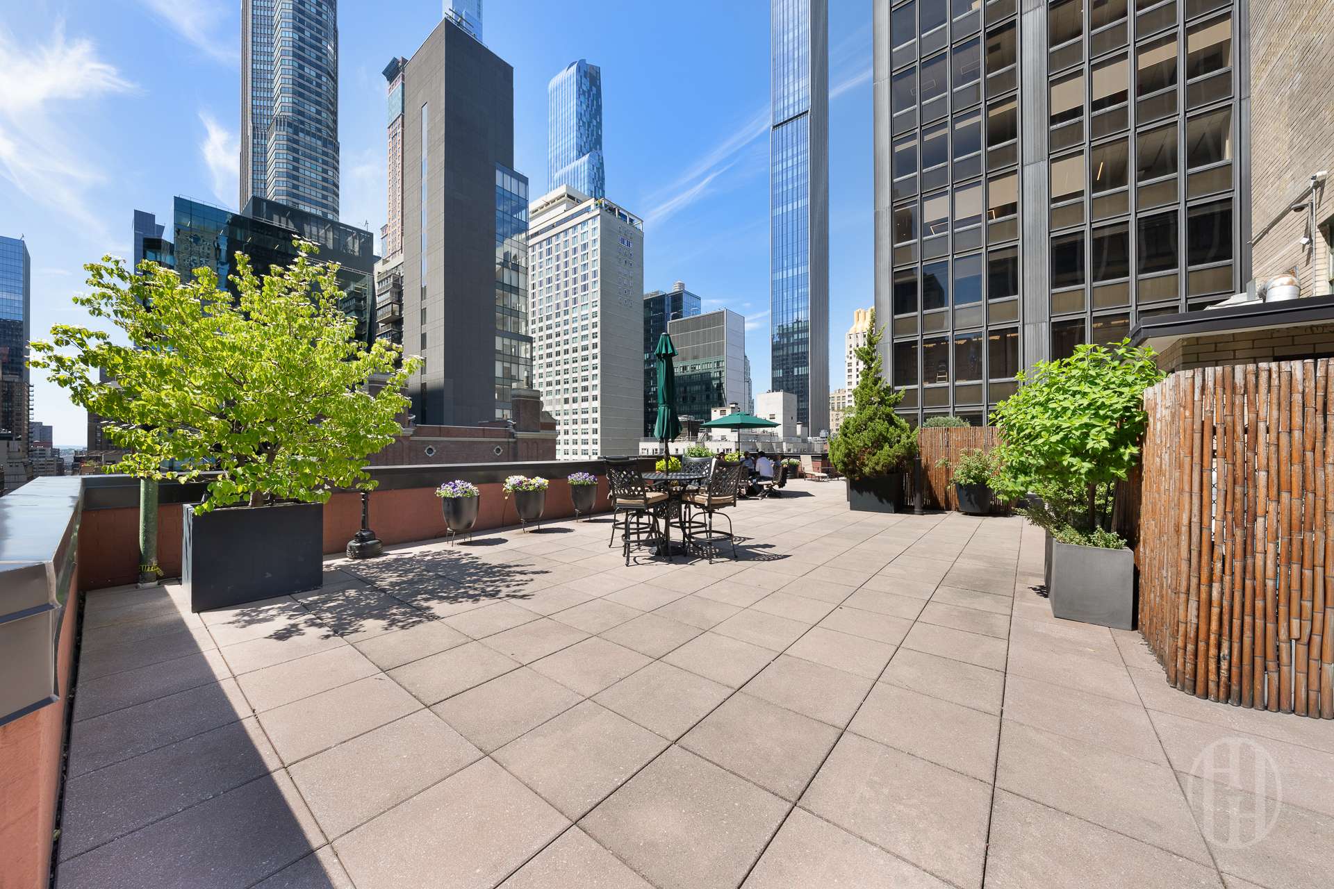 77 W 55th Street 16B