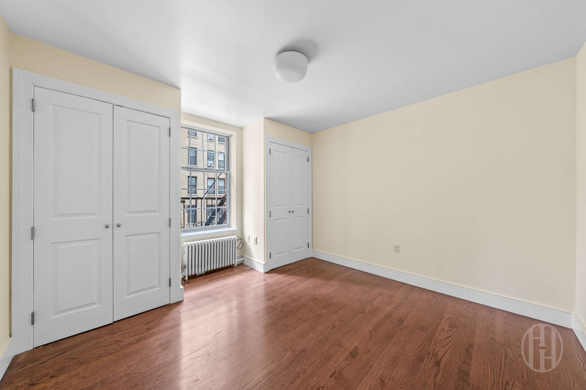 200 E 35th Street 3