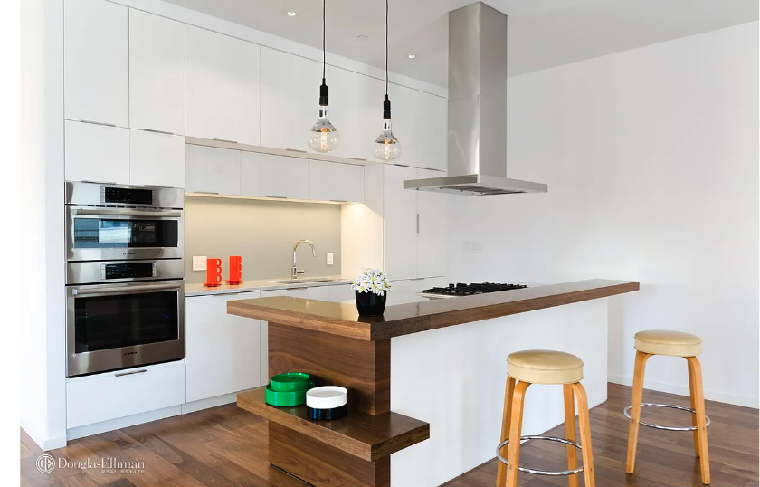 173 W Broadway 2/3