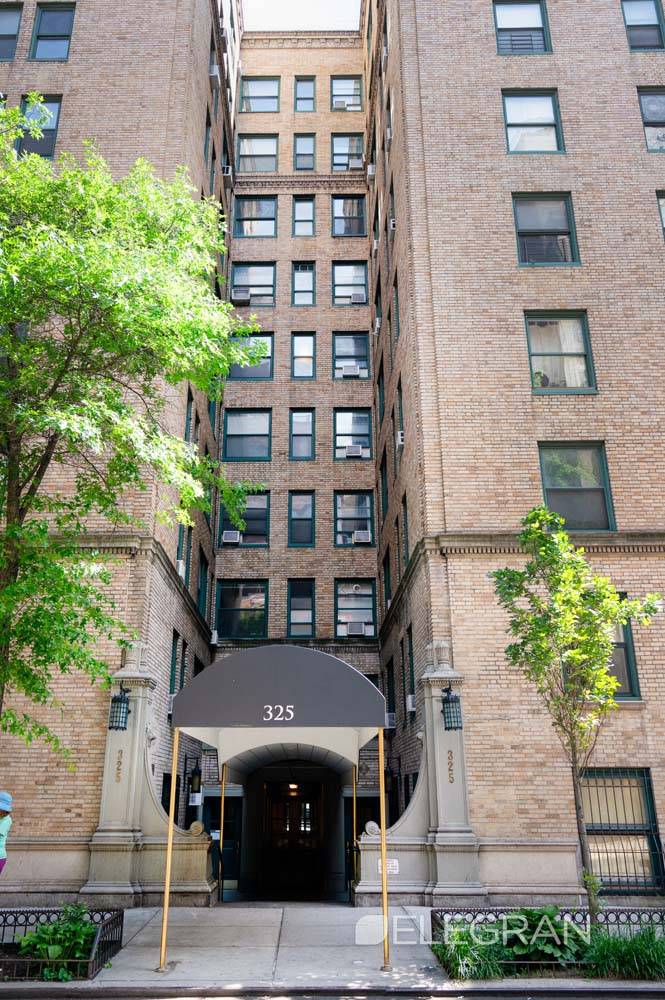 325 W 45th Street 1020