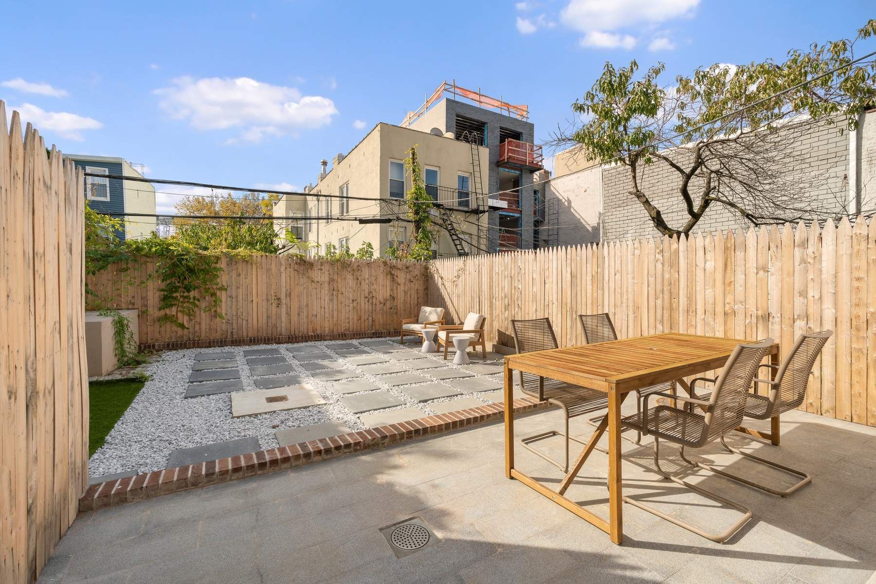 216 20th Street 1B