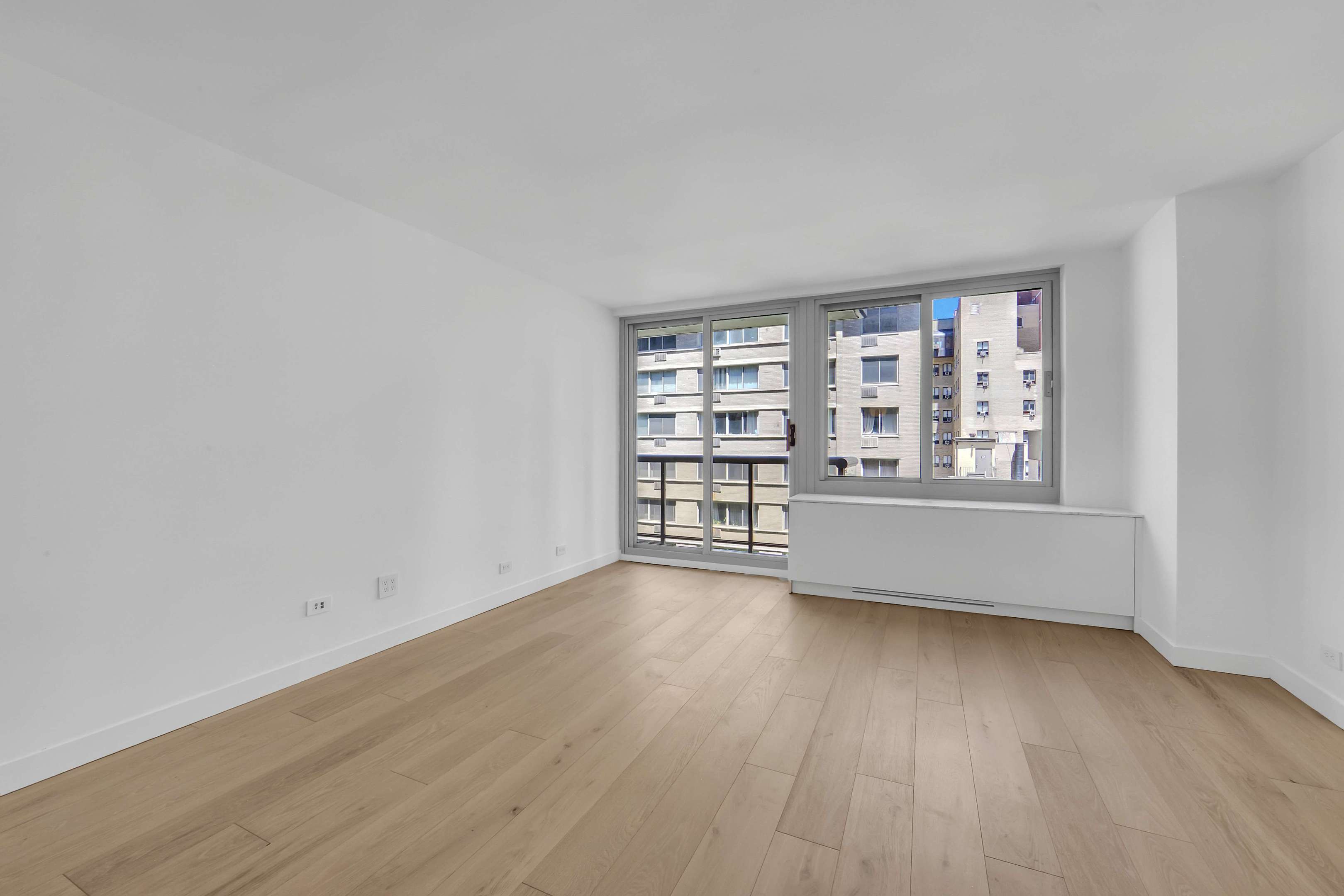 234 E 46th Street 703