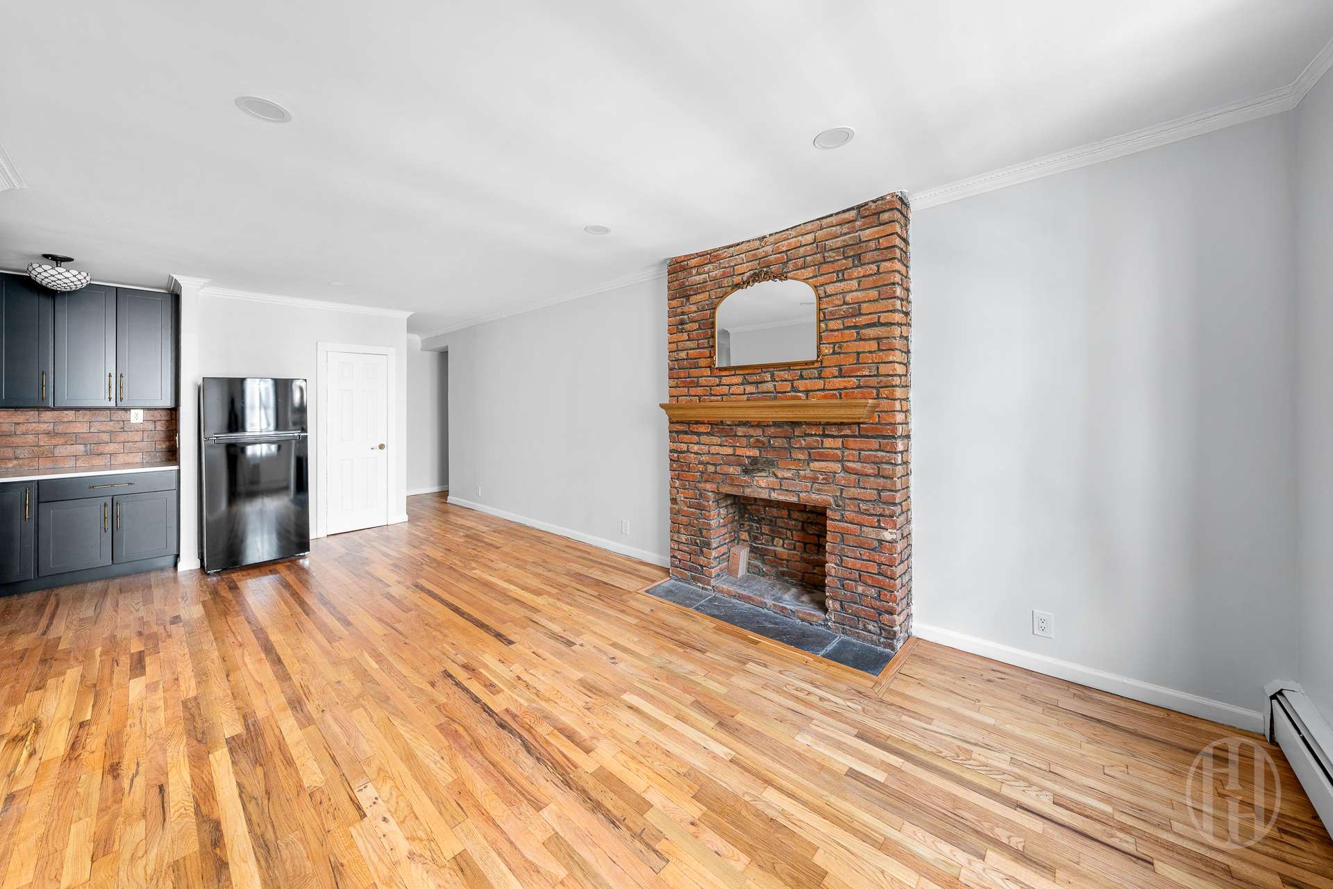 229 E 29th Street 3E