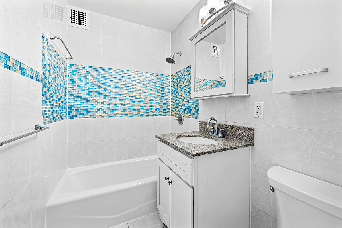 212 E Broadway G701